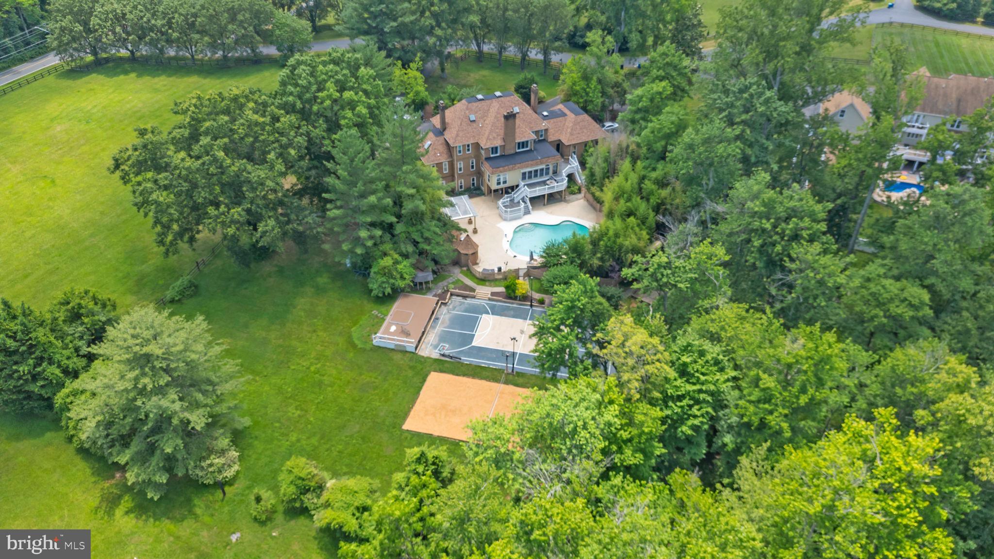 QUAILWOOD - Residential