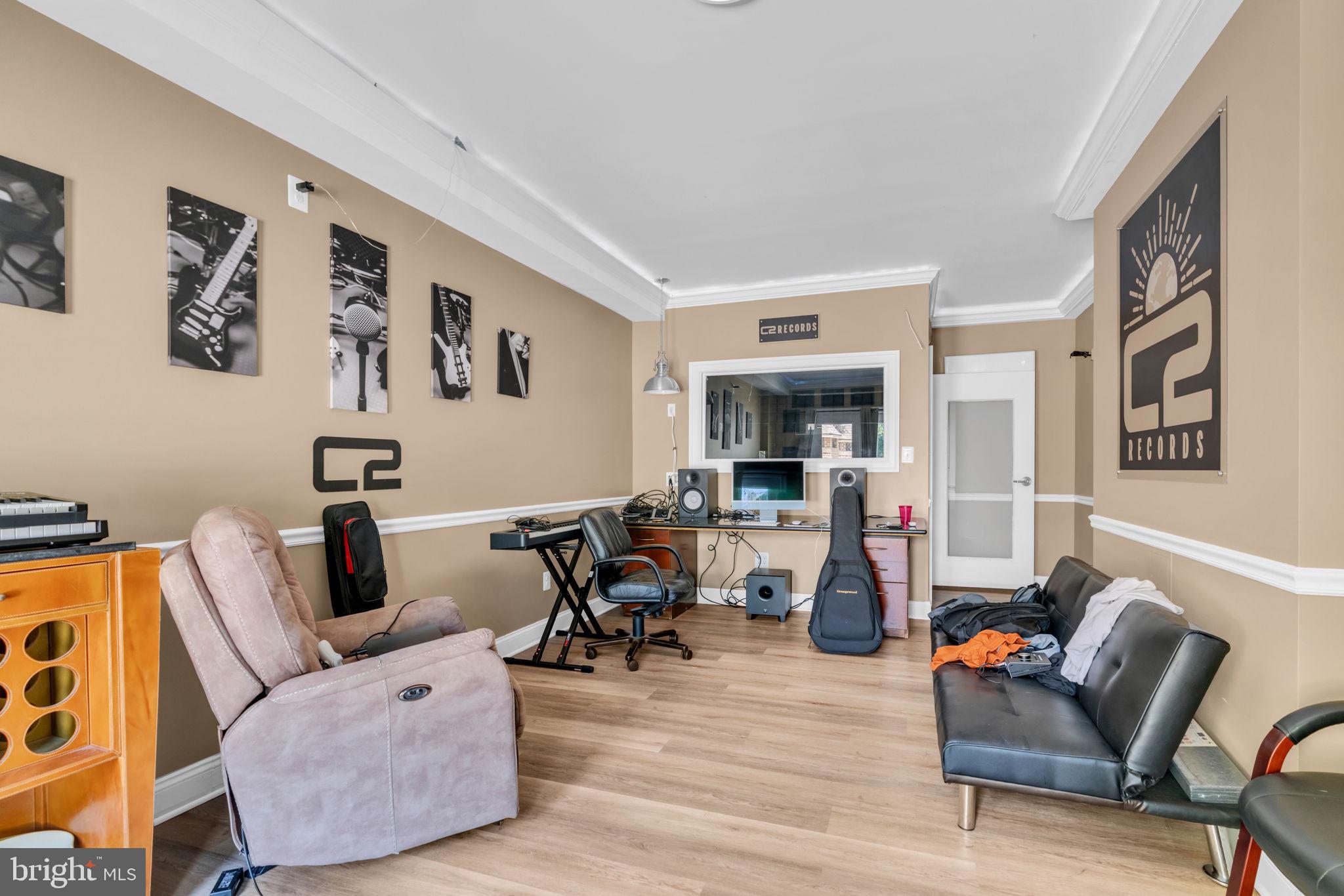 QUAILWOOD - Residential