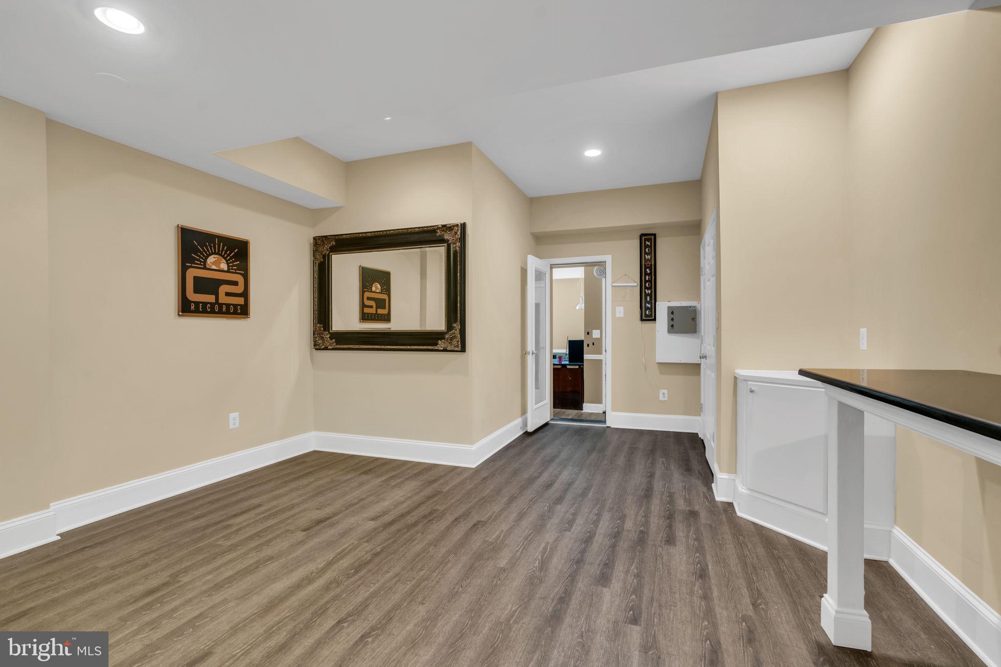 QUAILWOOD - Residential