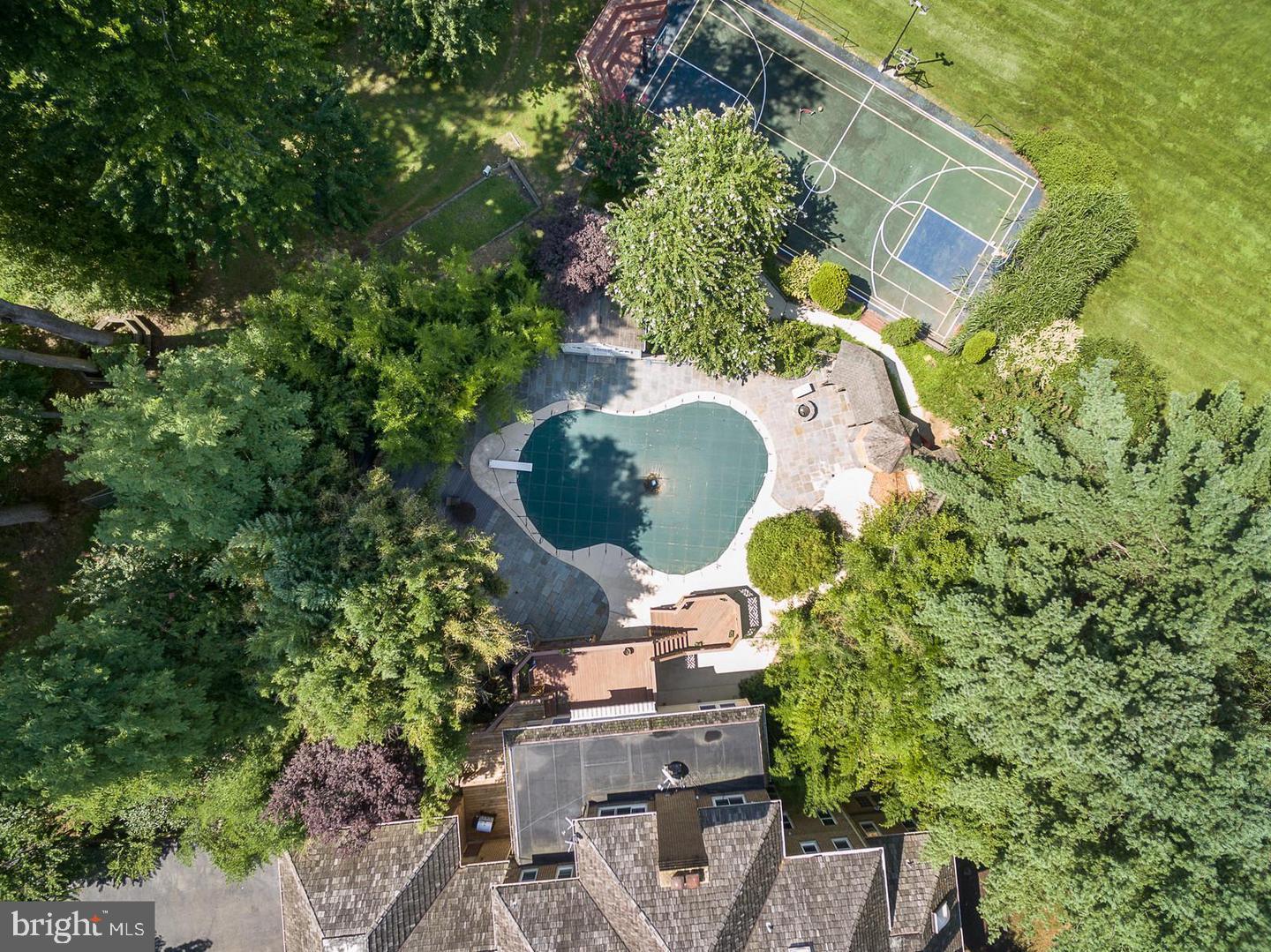 QUAILWOOD - Residential