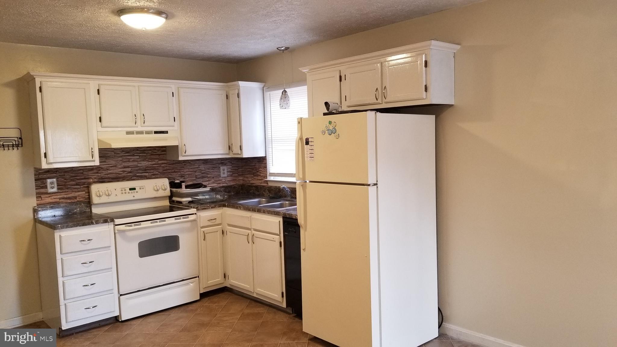 MARBELLA SUB - Residential Lease