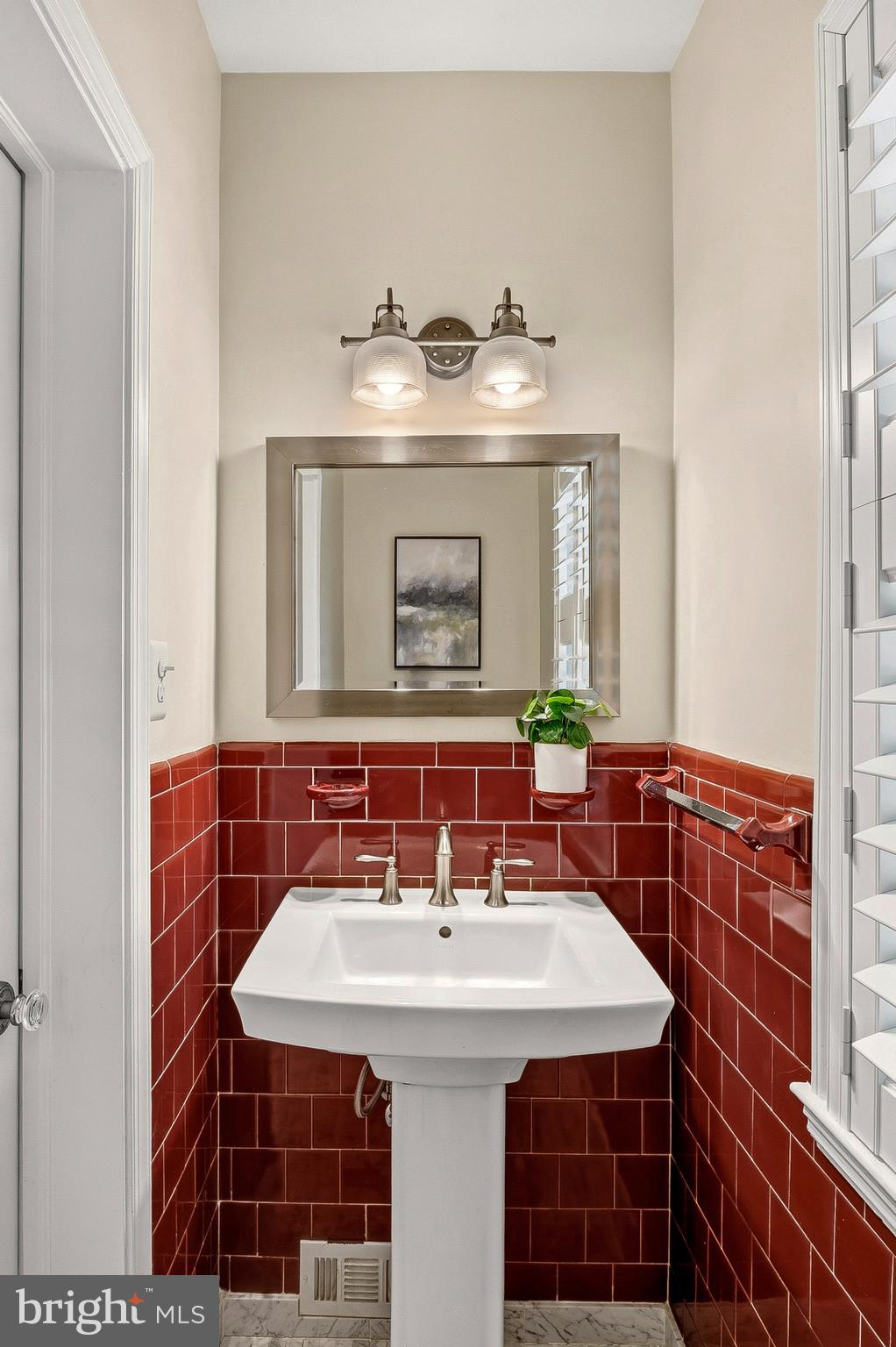 HOMELAND HISTORIC DISTRICT - Residential