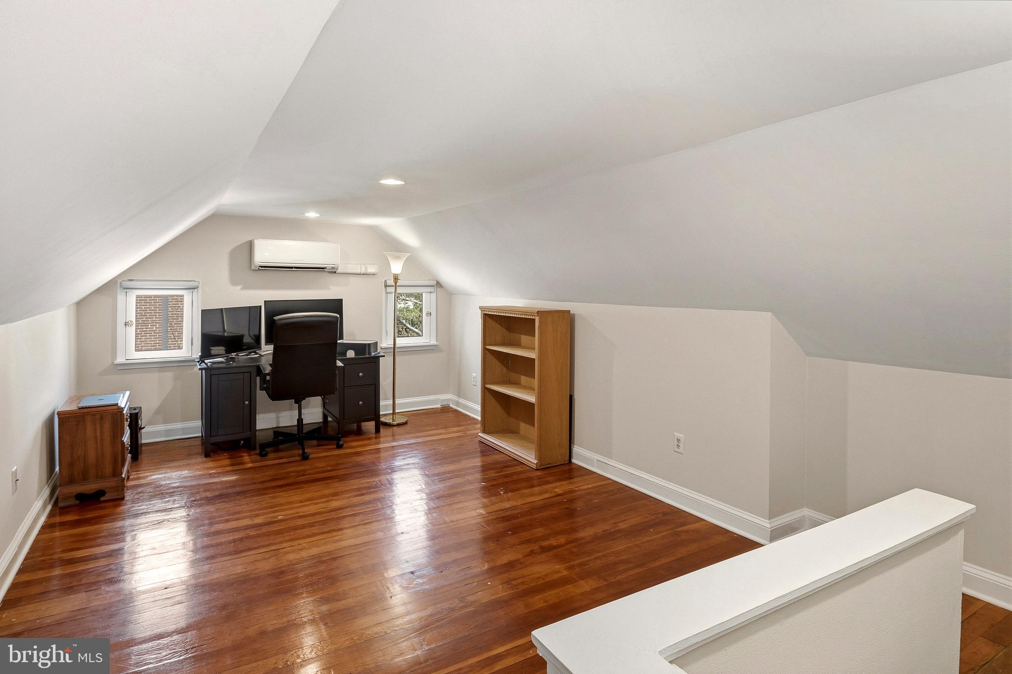 HOMELAND HISTORIC DISTRICT - Residential