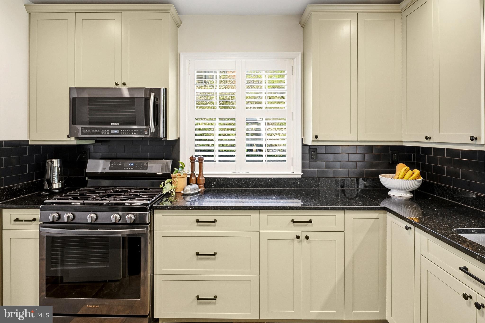 HOMELAND HISTORIC DISTRICT - Residential