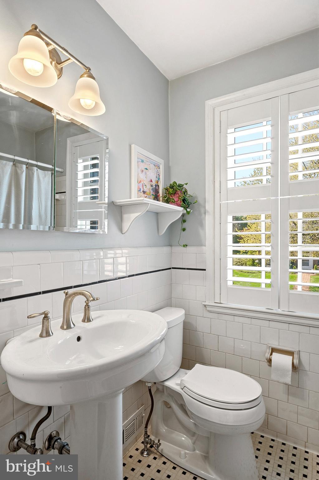 HOMELAND HISTORIC DISTRICT - Residential