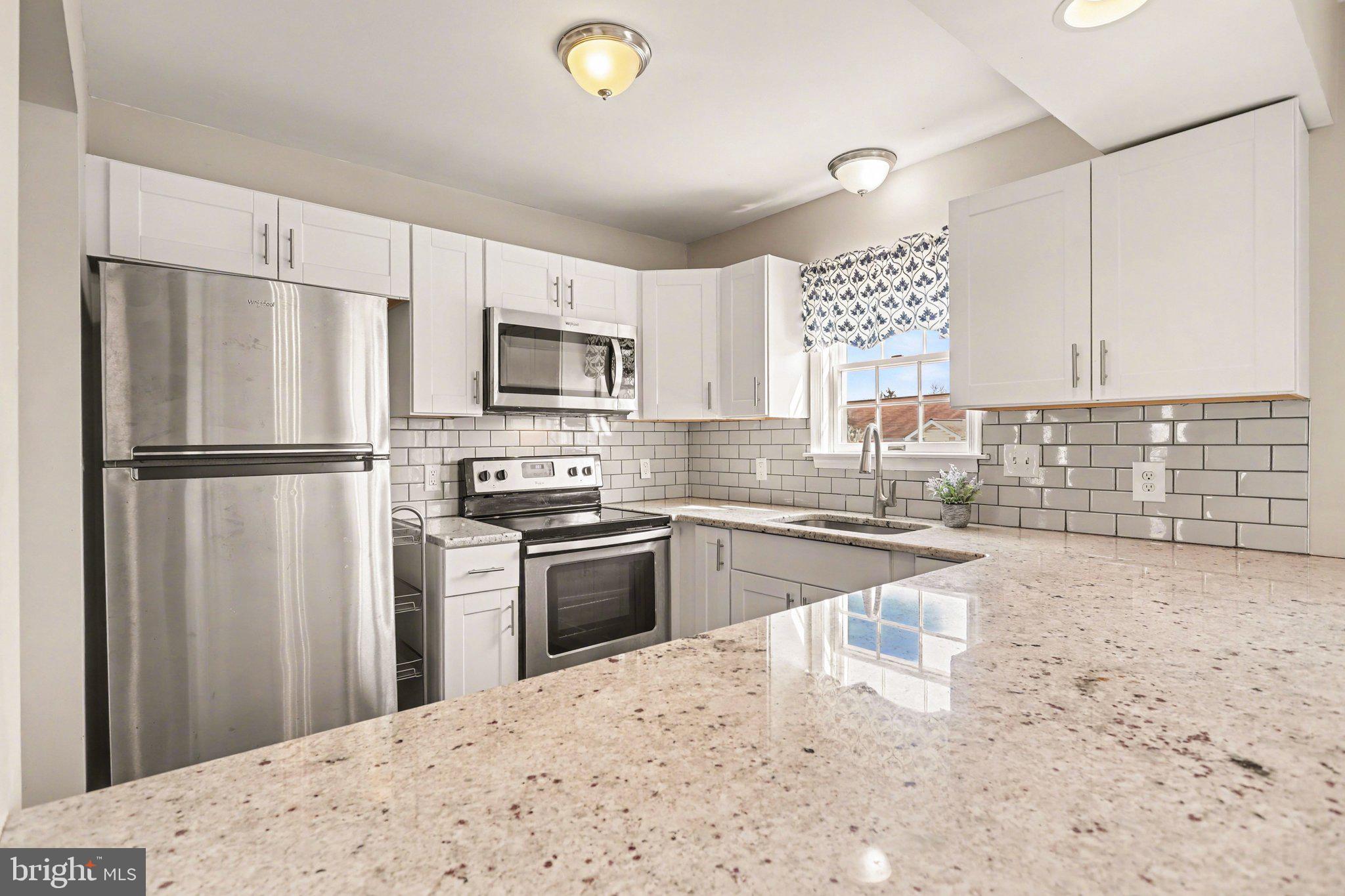 GLEN EAGLE - Residential