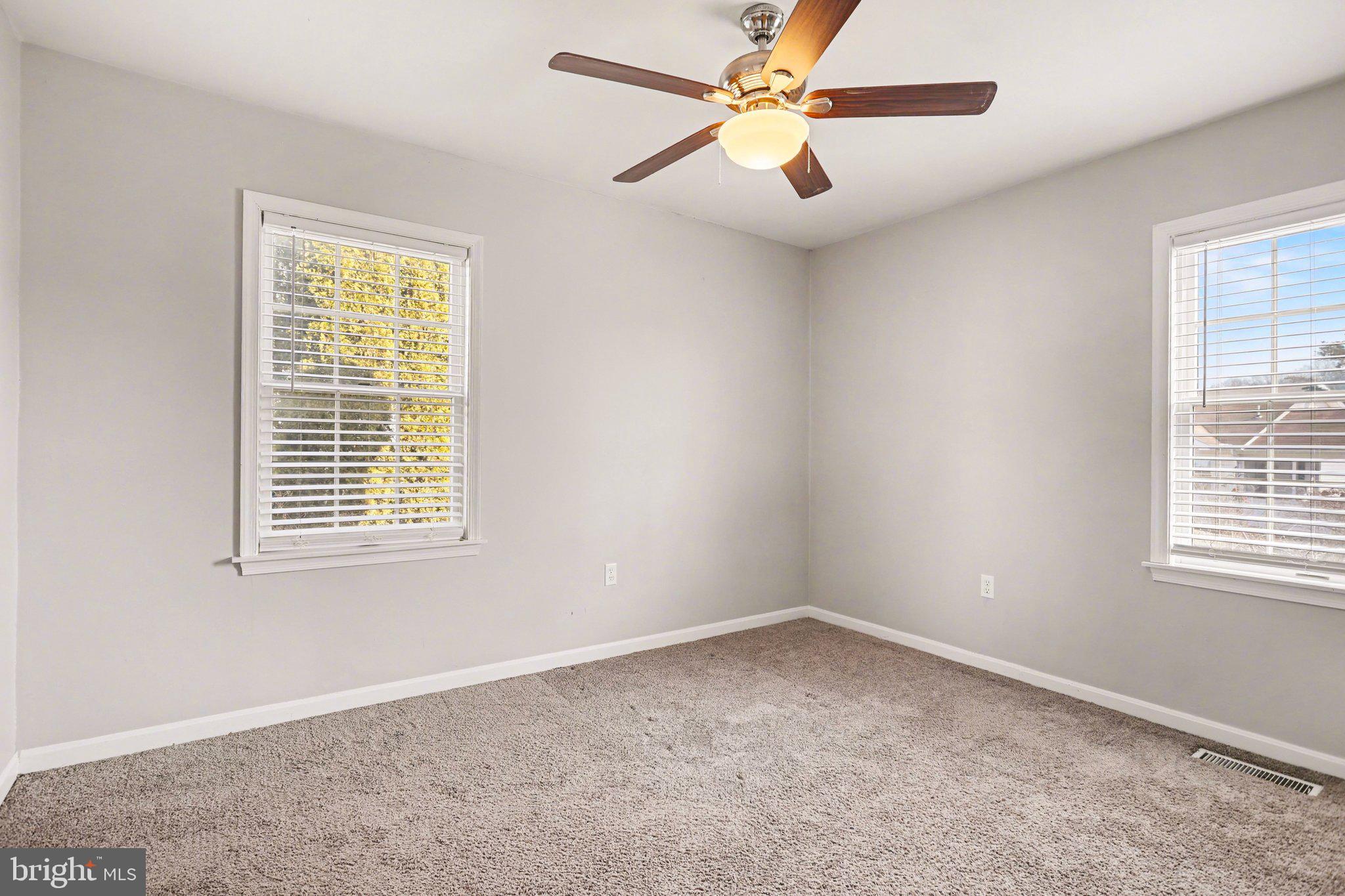 GLEN EAGLE - Residential