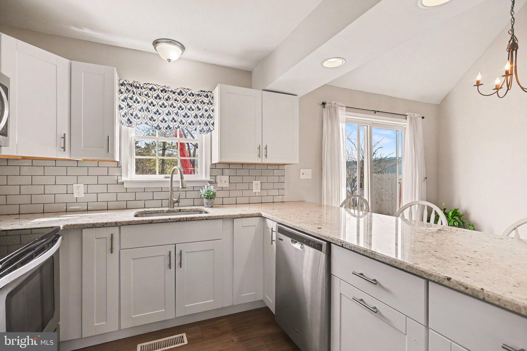 GLEN EAGLE - Residential