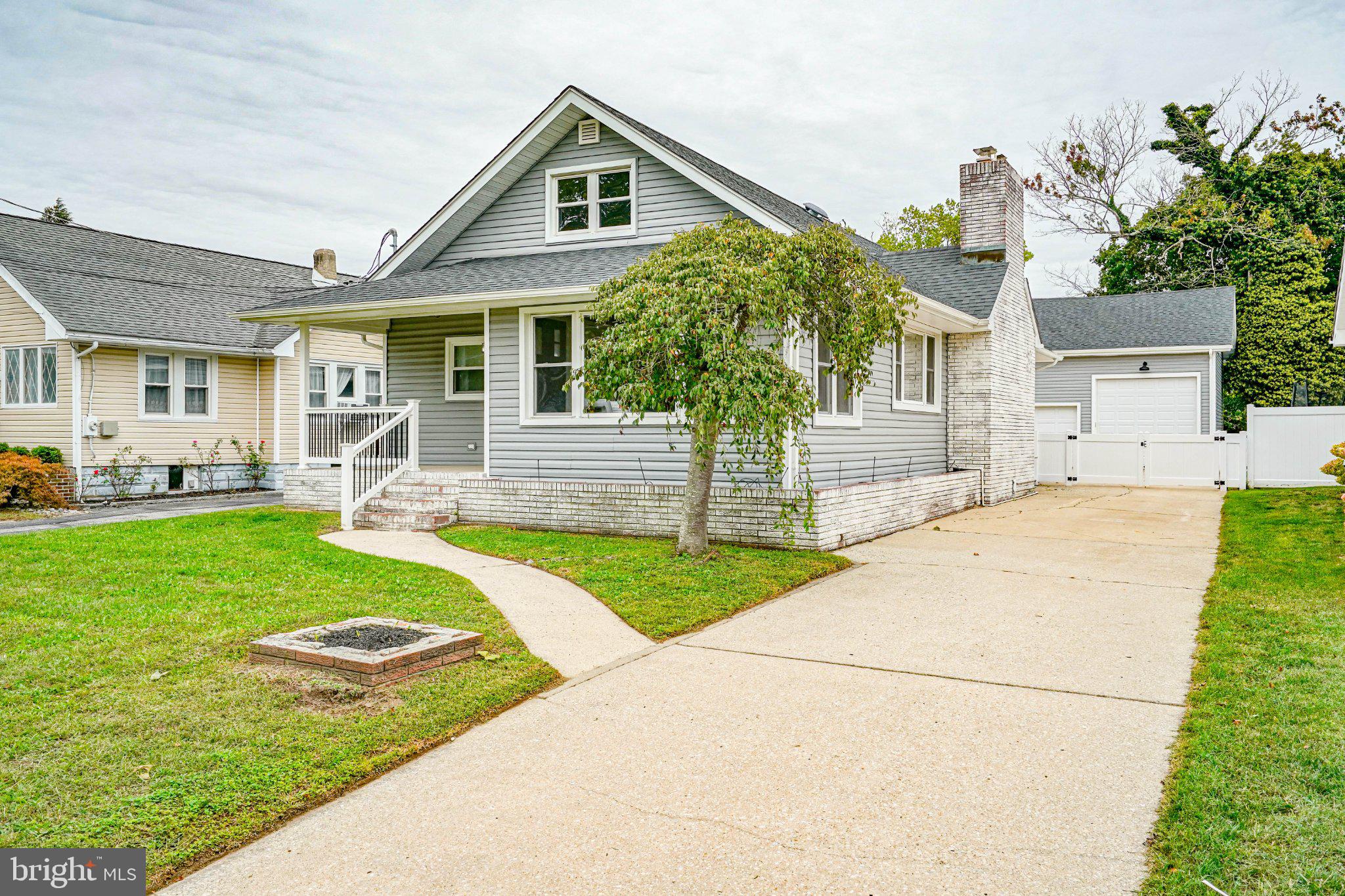 436 PEACH STREET