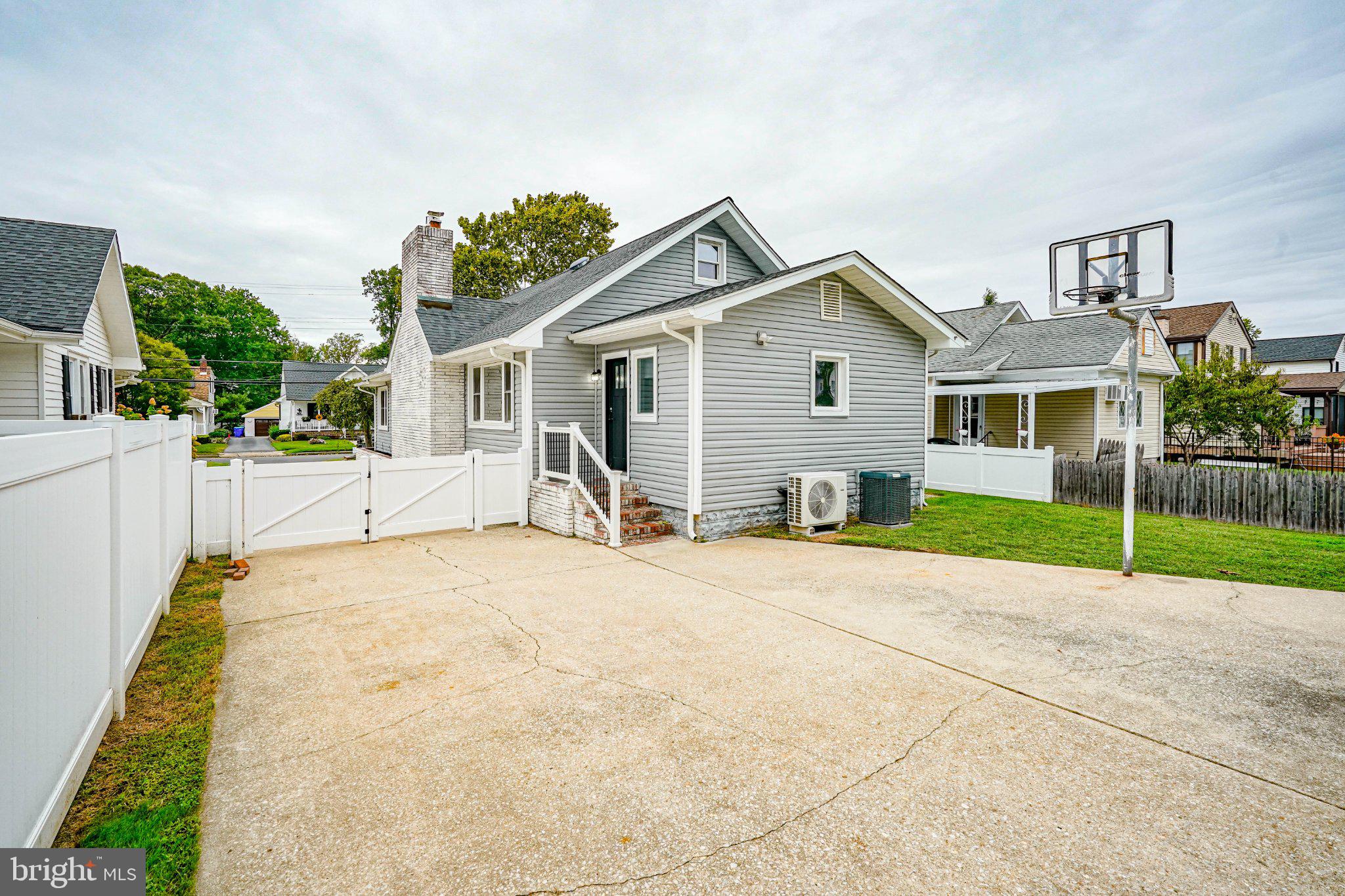 436 PEACH STREET