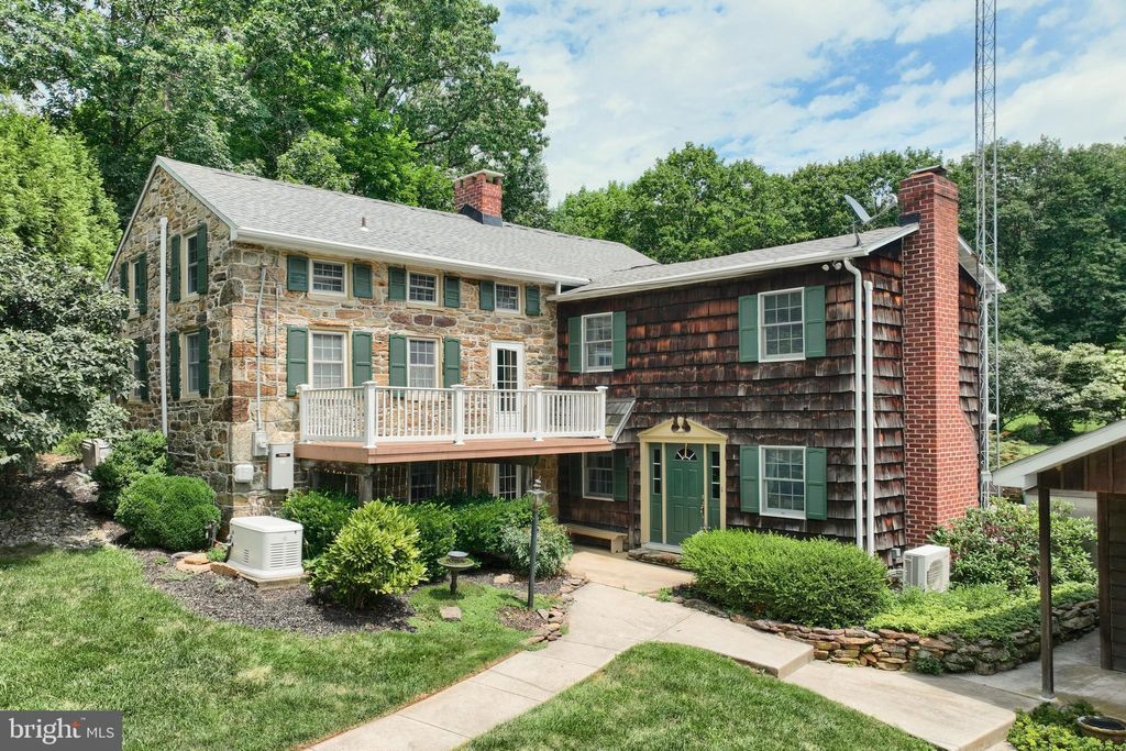 Photo of 7734 Blue Hill Road, GLENVILLE, PA 17329 (MLS # PAYK2086354)