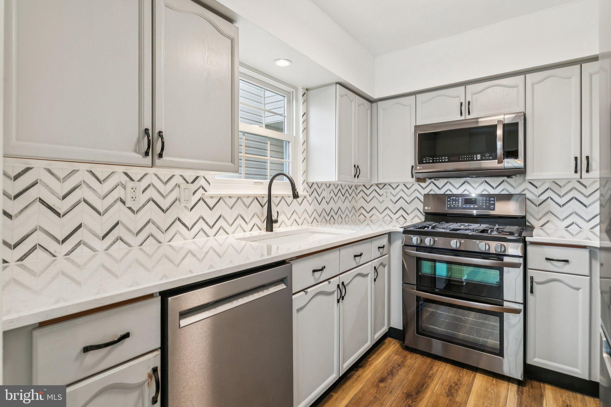 PATRIOTS RIDGE - Residential