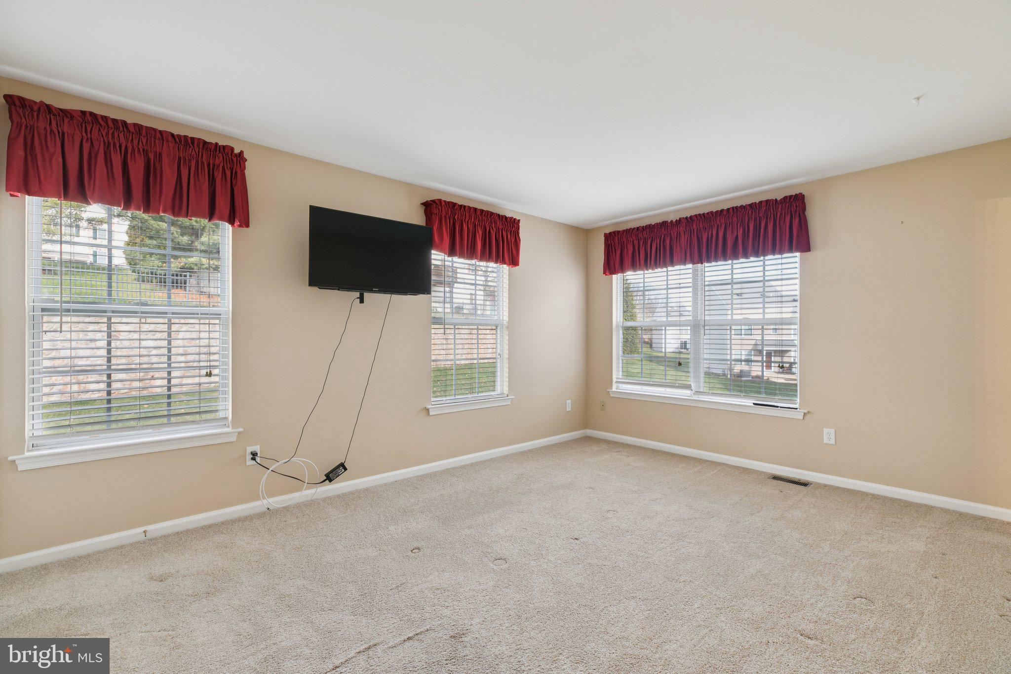 PATRIOTS RIDGE - Residential