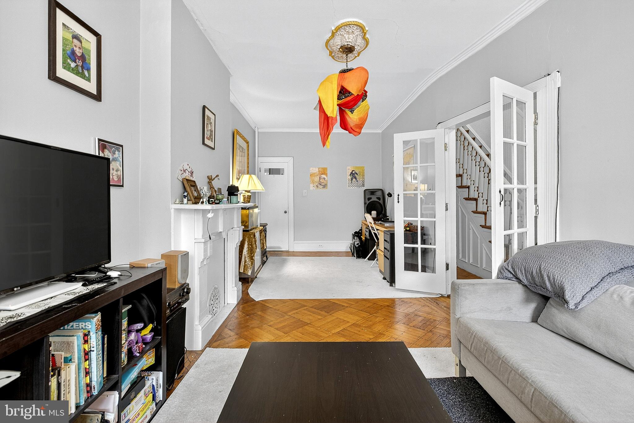 SPRUCE HILL - Residential