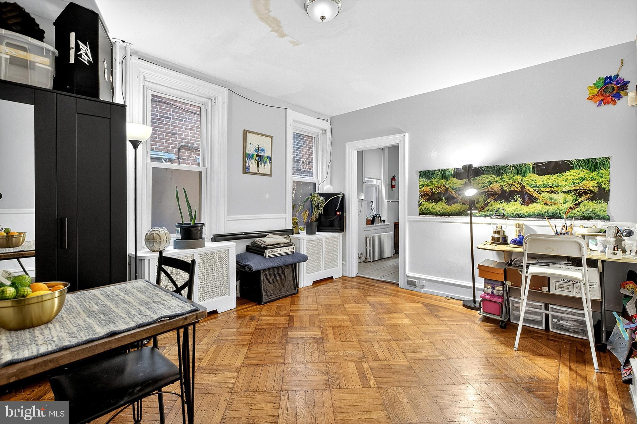 SPRUCE HILL - Residential