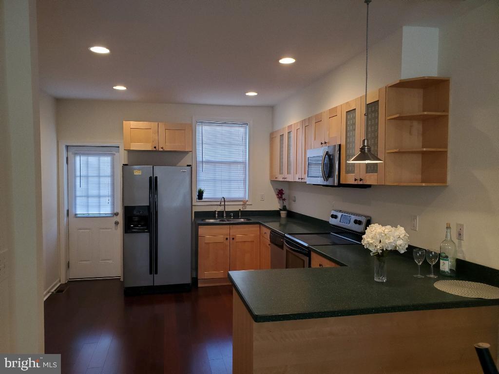 BALTIMORE HIGHLANDS - Residential