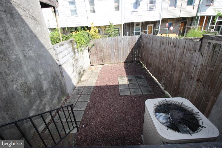 BALTIMORE HIGHLANDS - Residential