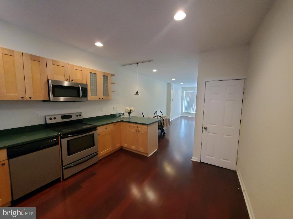 BALTIMORE HIGHLANDS - Residential