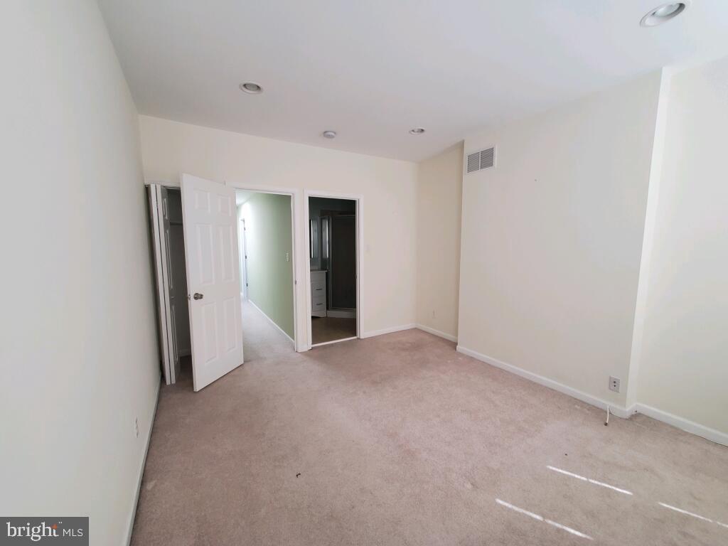 BALTIMORE HIGHLANDS - Residential