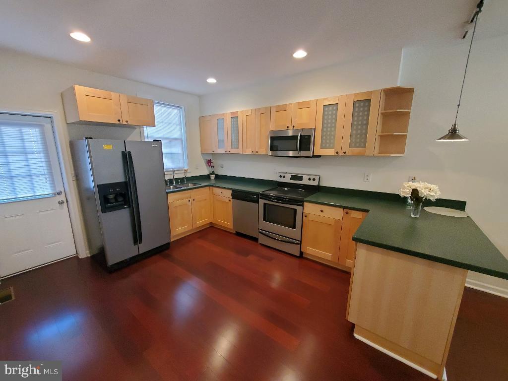 BALTIMORE HIGHLANDS - Residential