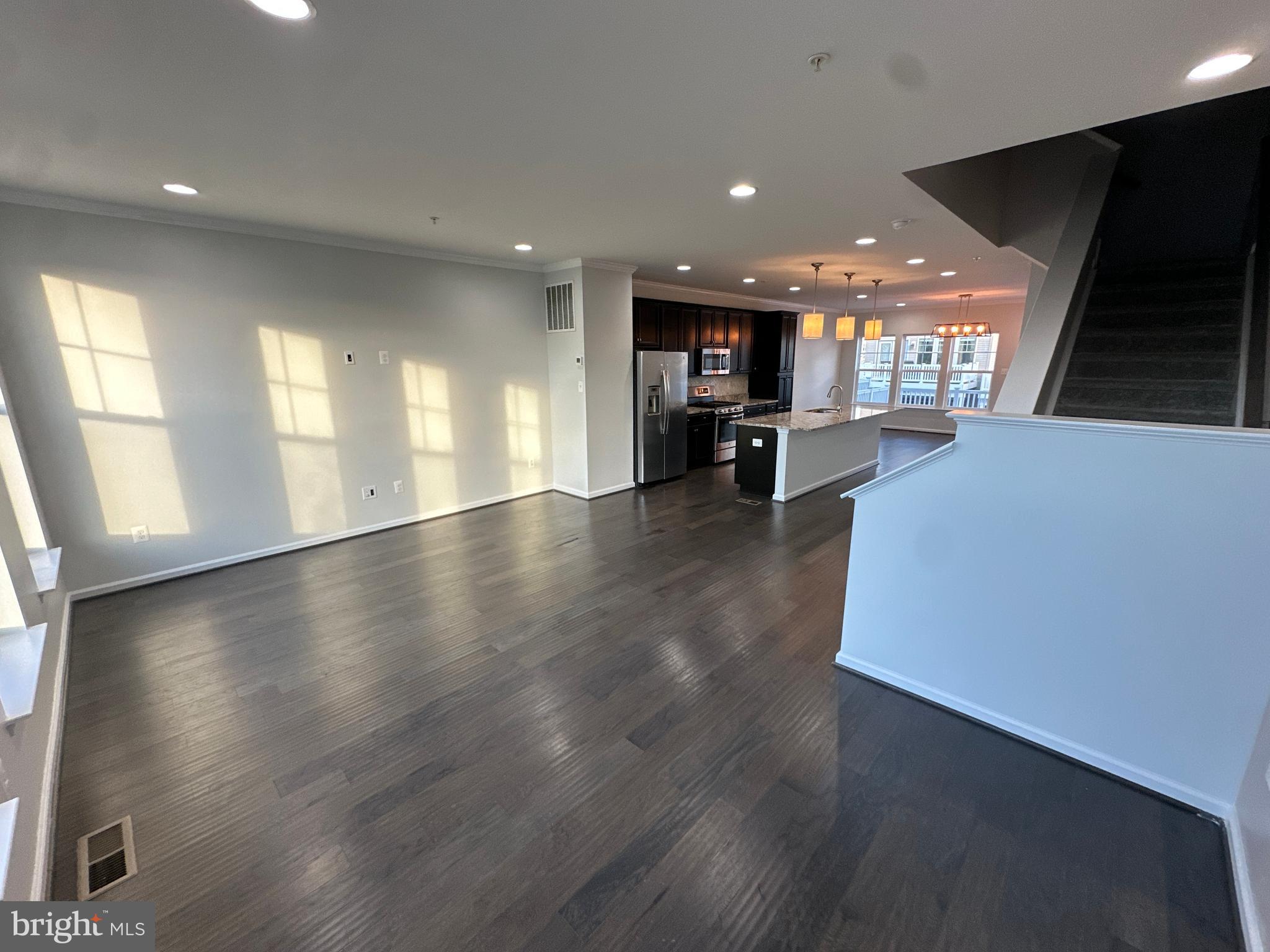 TANYARD COVE - Residential