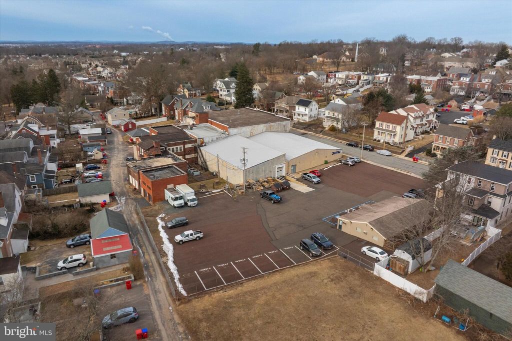 Photo of 38 Green St, SOUDERTON, PA 18964 (MLS # PAMC2157304)