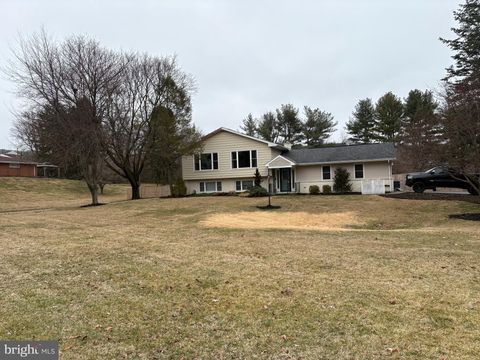 302 S TULPEHOCKEN ROAD READING PA 19601