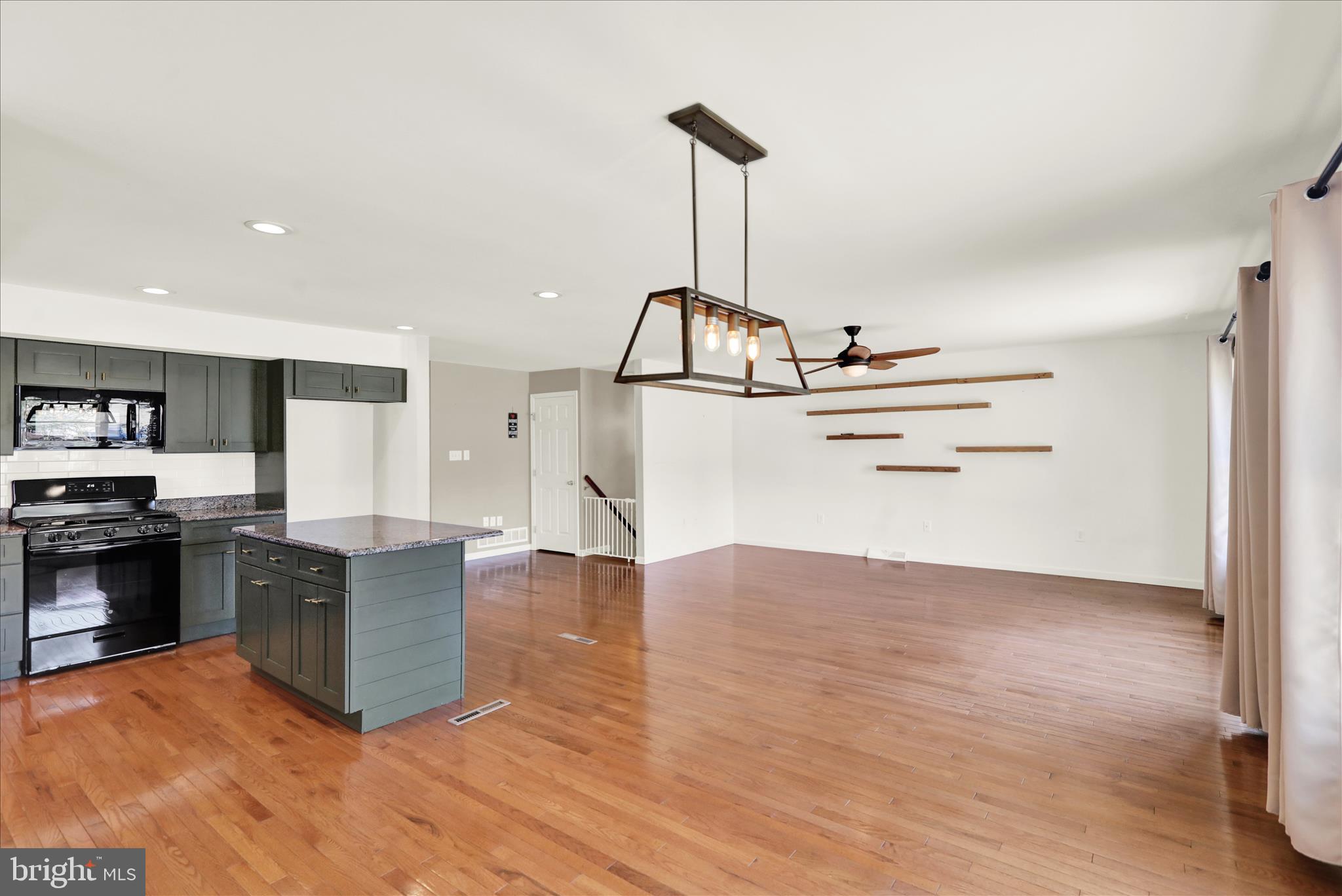 GREENFIELDS - Residential