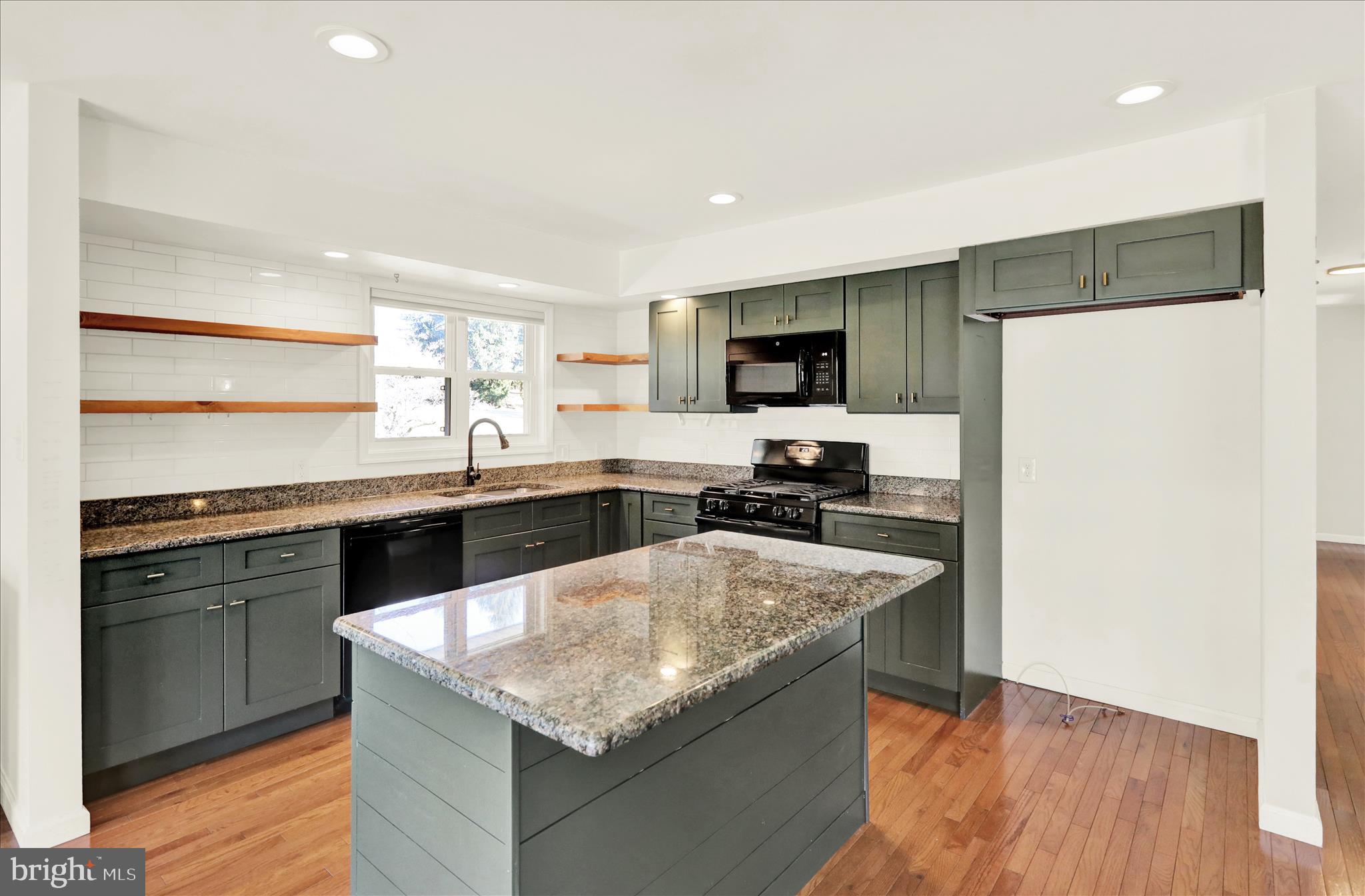 GREENFIELDS - Residential