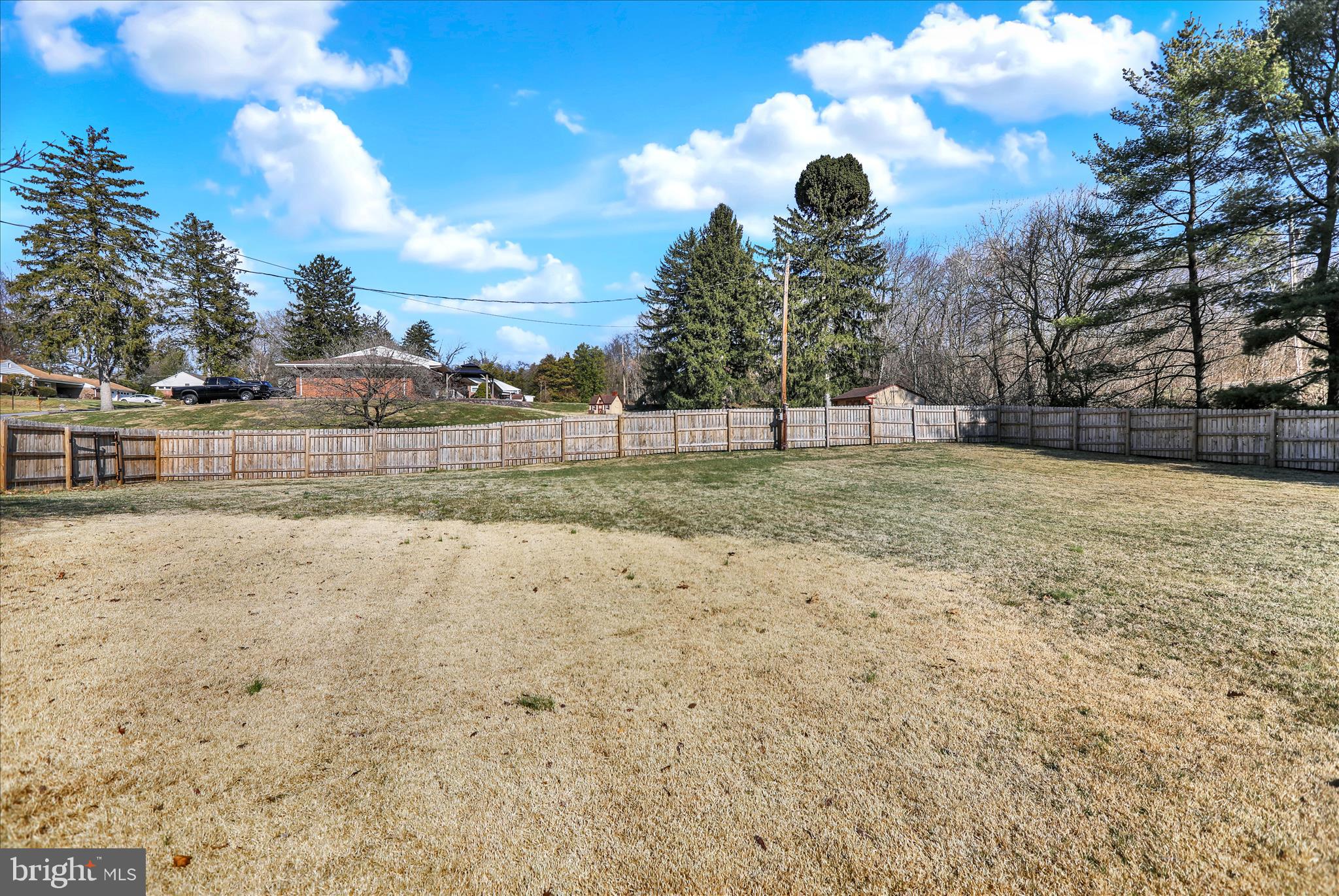 GREENFIELDS - Residential