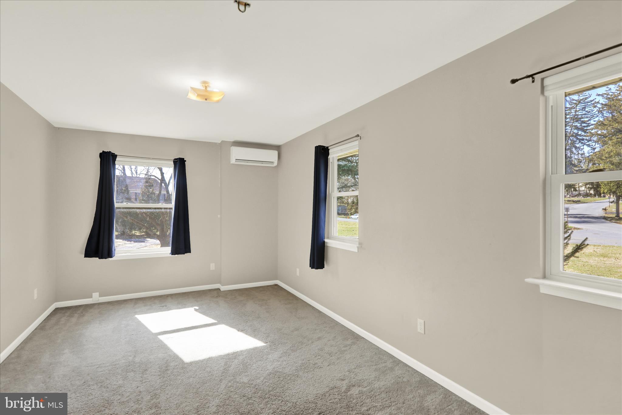 GREENFIELDS - Residential