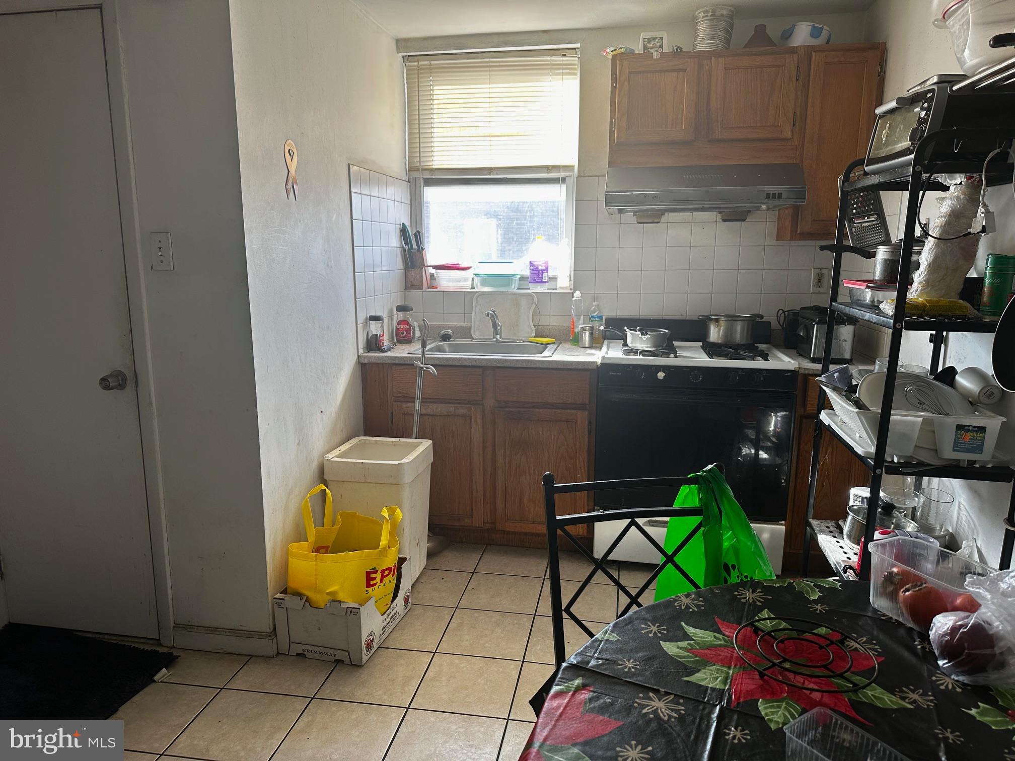 ITALIAN MARKET - Residential