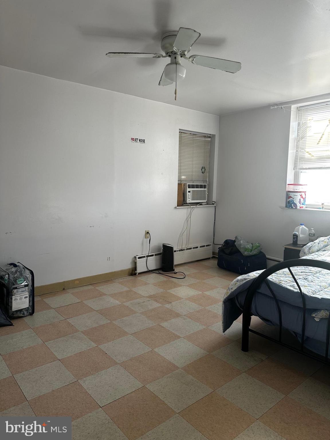 ITALIAN MARKET - Residential