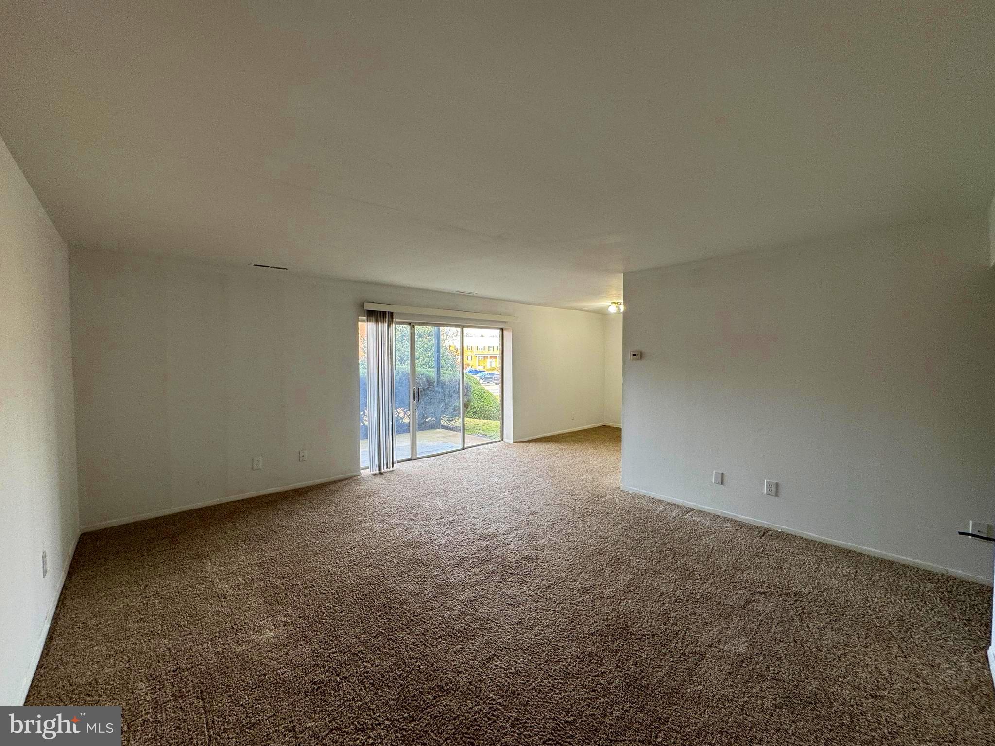 MOORES MILL MANOR - Residential