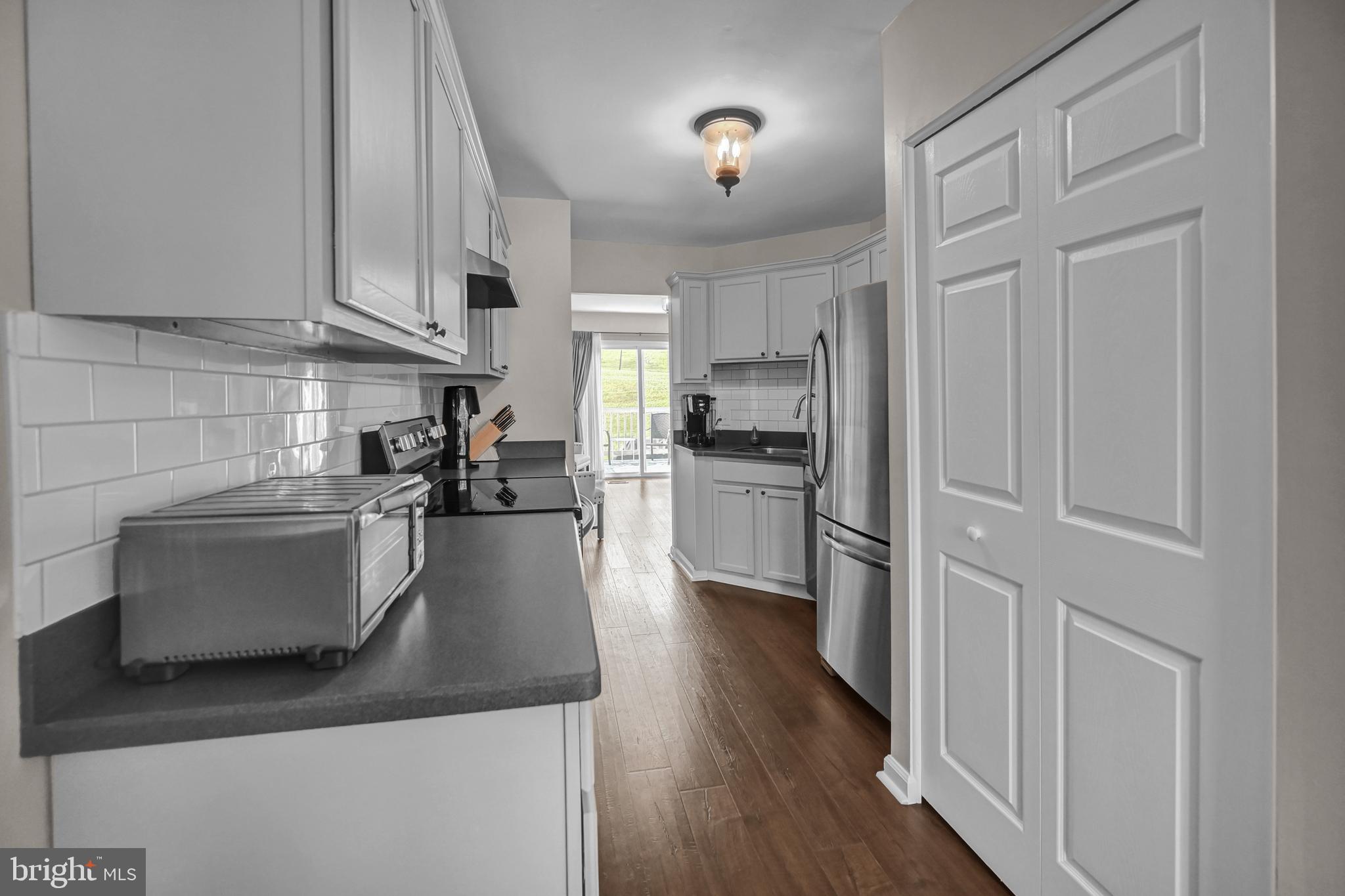 GREENSPRINGS ESTATES - Residential