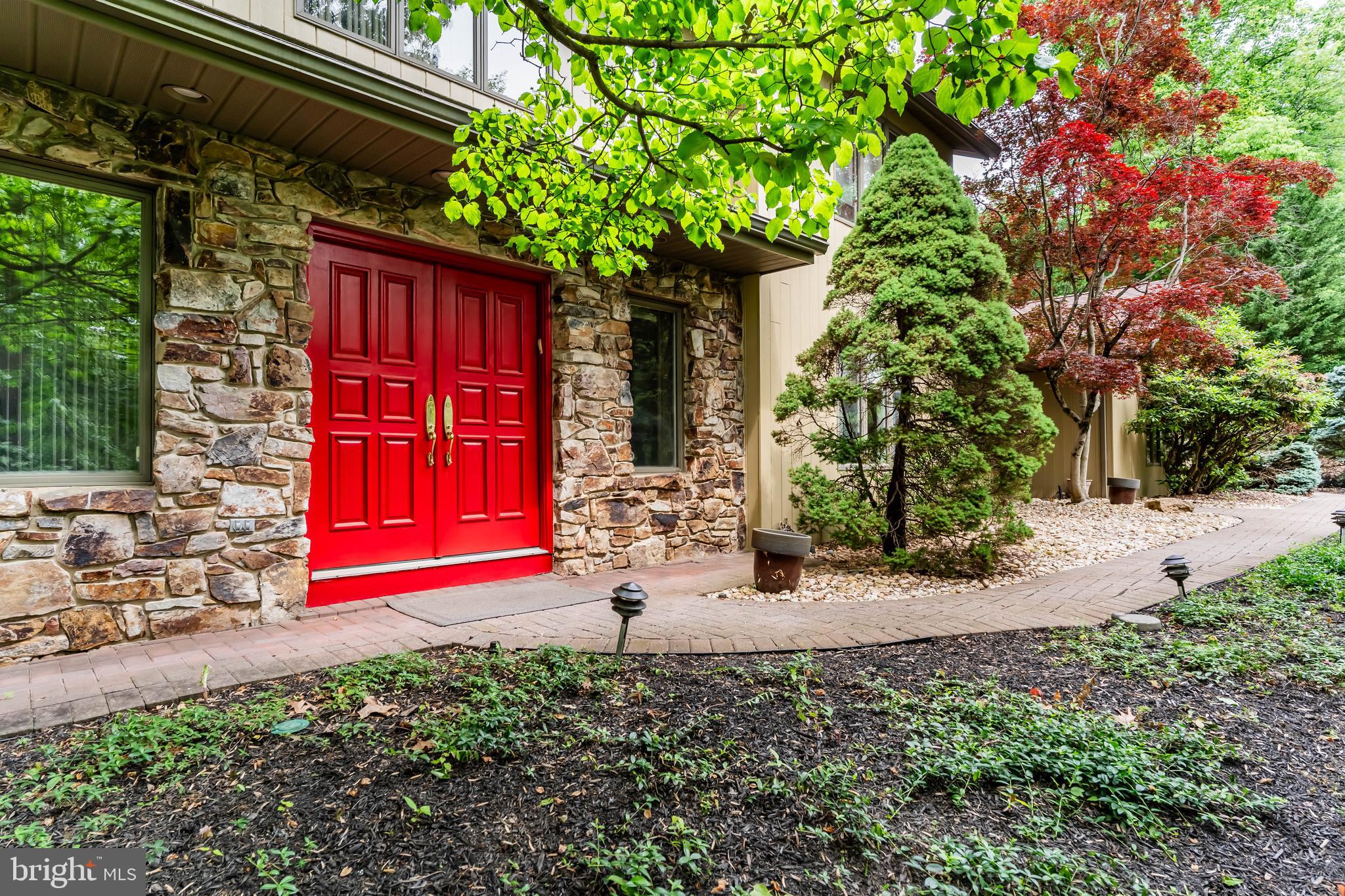4700 LAUREL DRIVE