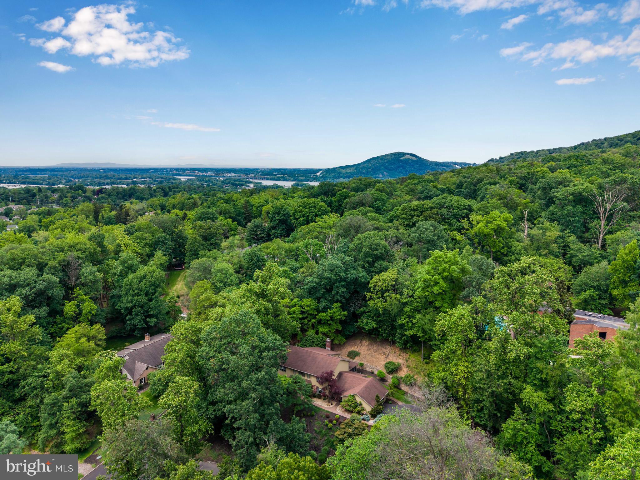 4700 LAUREL DRIVE