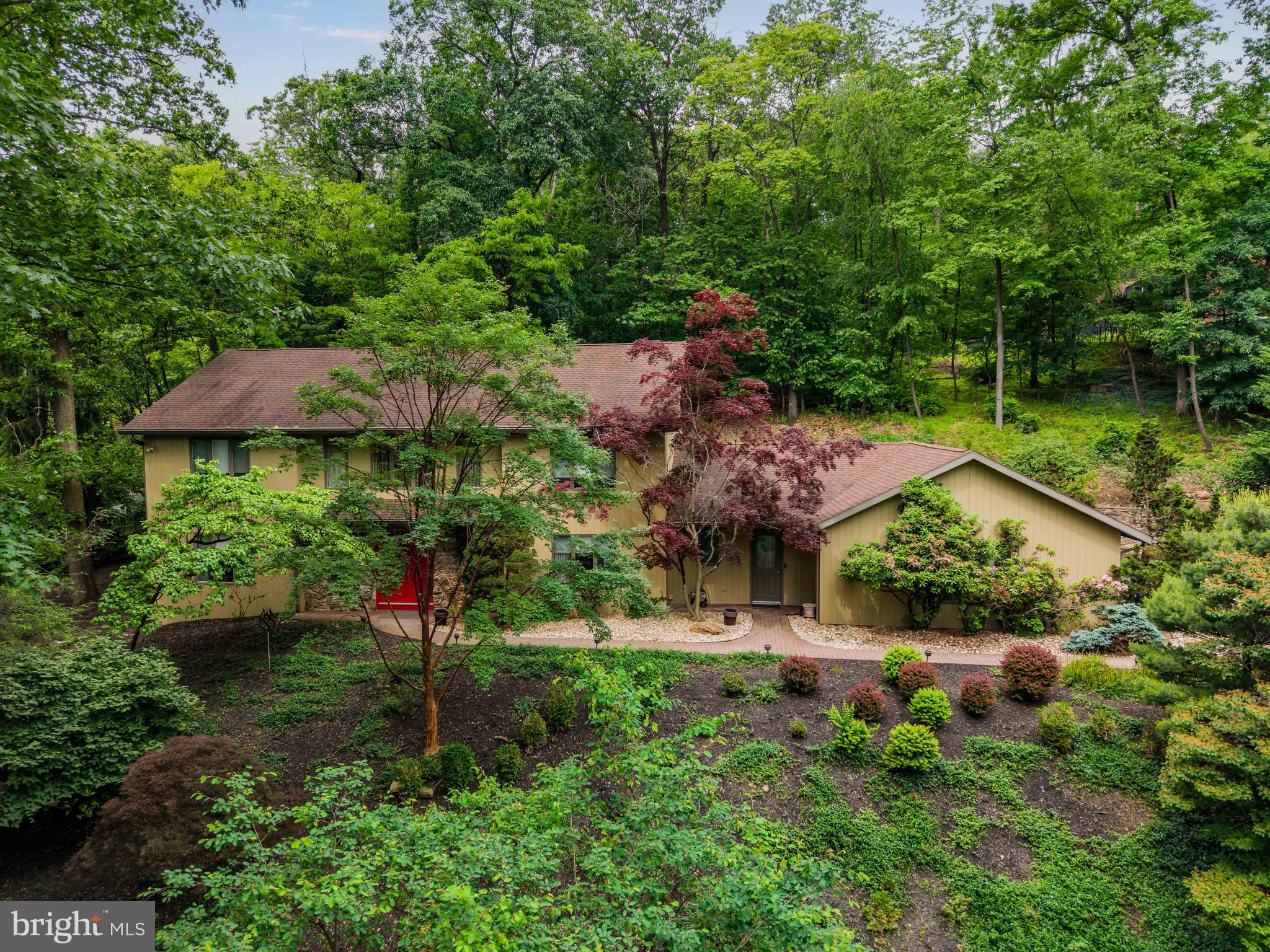 4700 LAUREL DRIVE