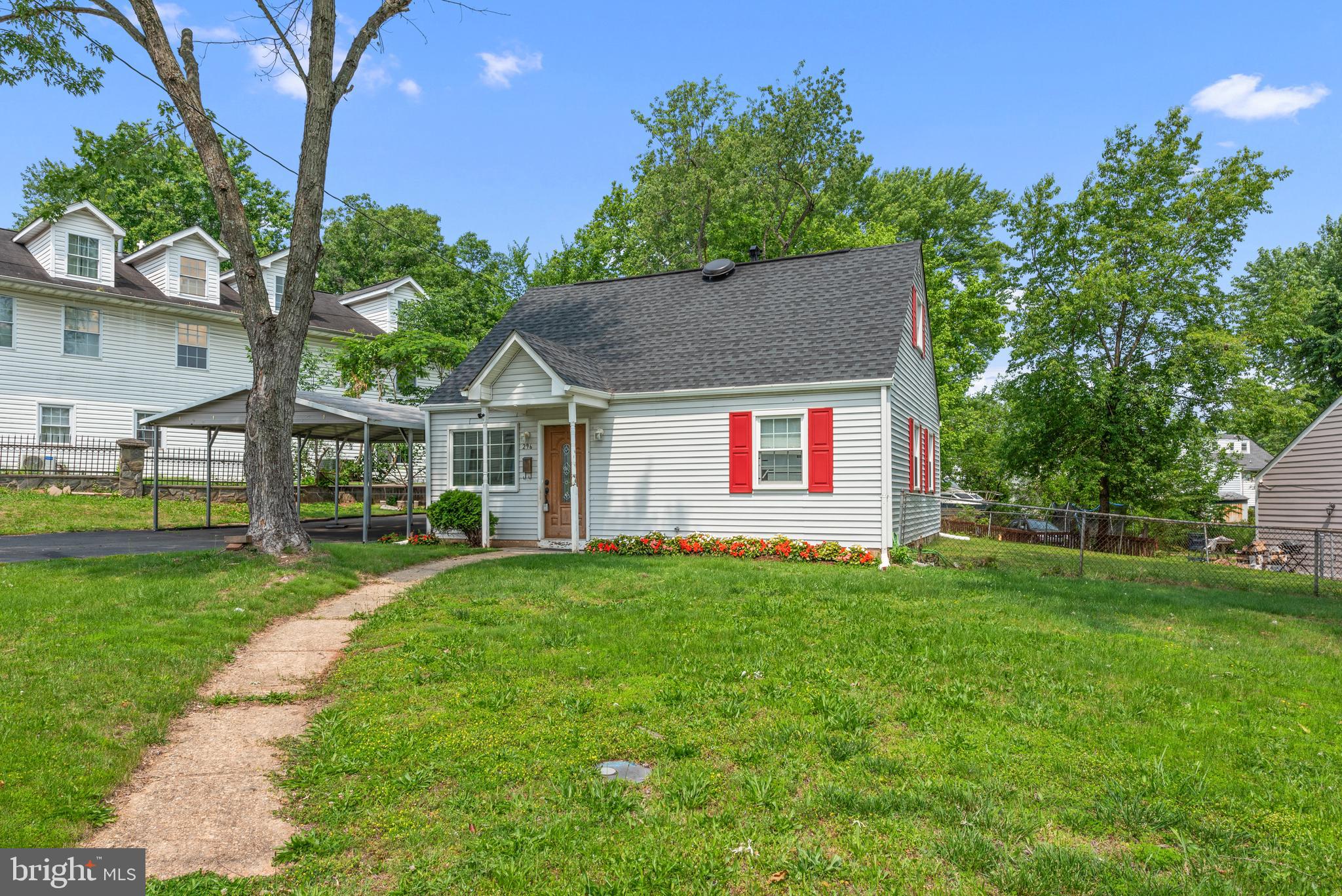 296 MANASSAS DRIVE