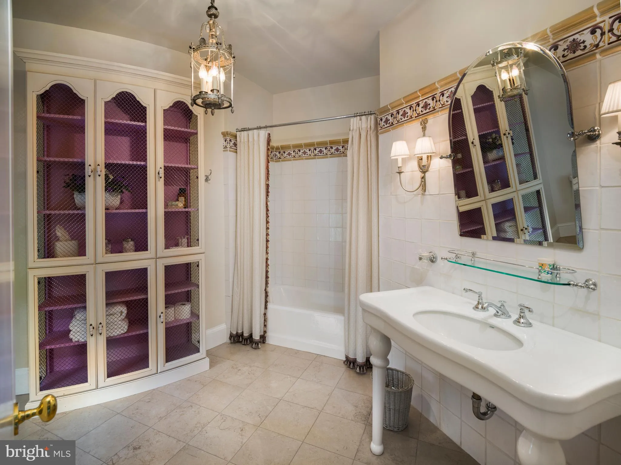 Villanova, Pennsylvania 19085, United States, 5 Bedrooms Bedrooms, ,8 BathroomsBathrooms,Residential,Active,130299