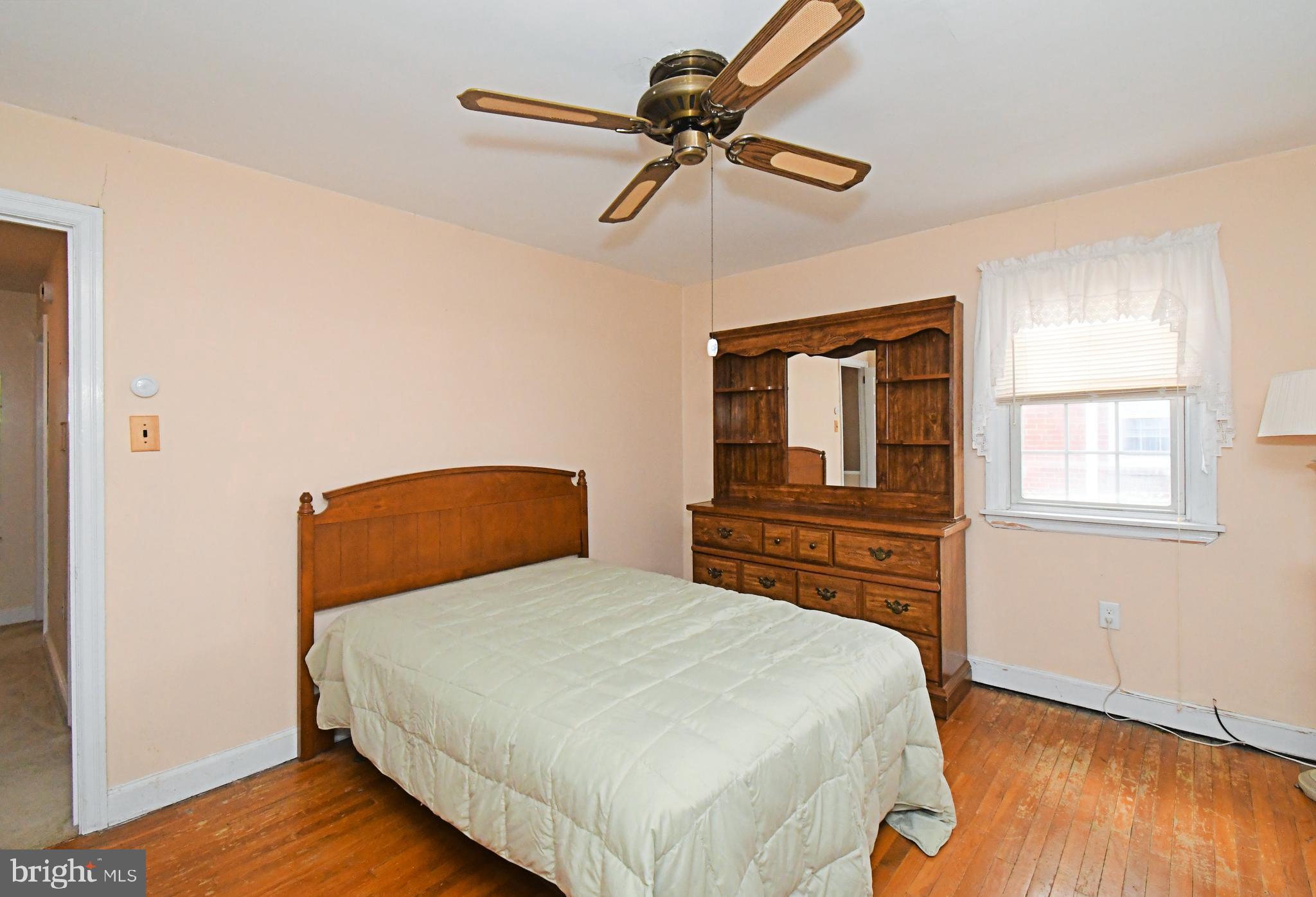 NORRISTOWN - Residential