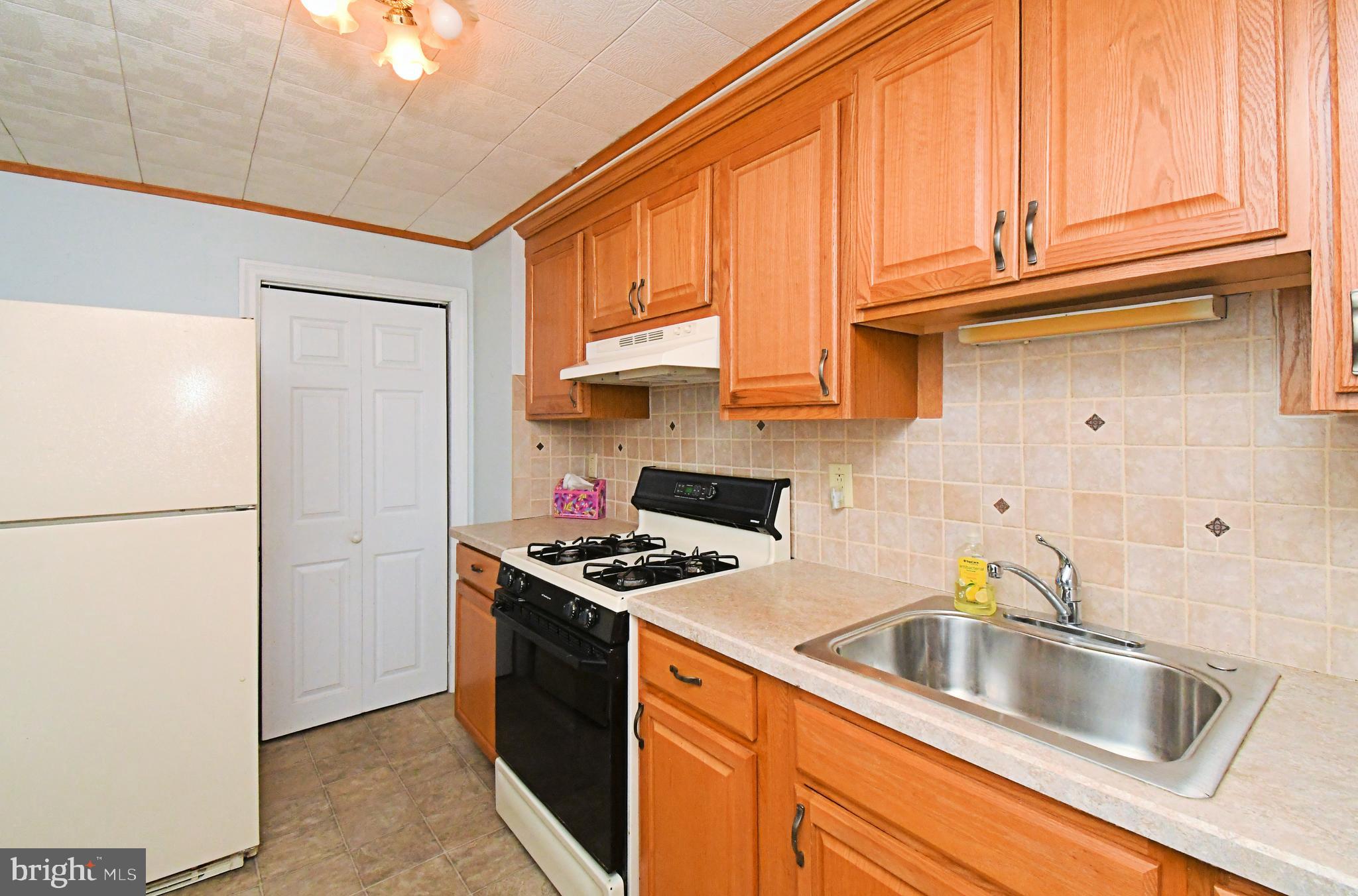 NORRISTOWN - Residential