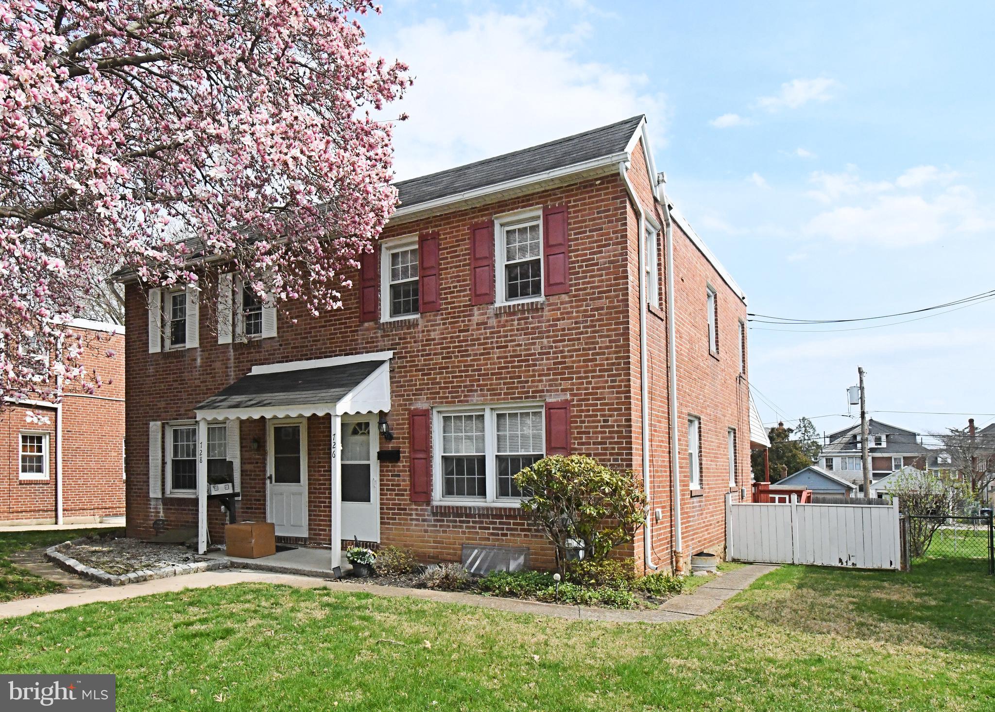 NORRISTOWN - Residential
