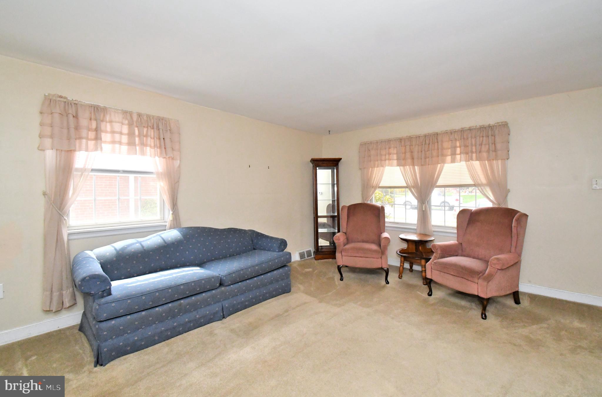 NORRISTOWN - Residential