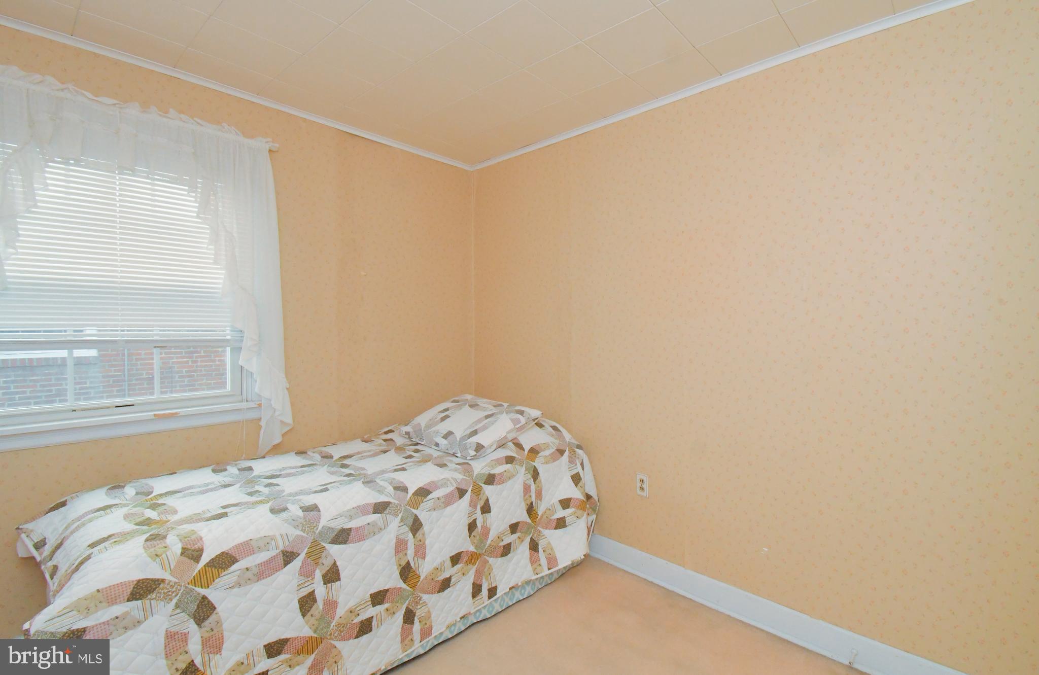 NORRISTOWN - Residential