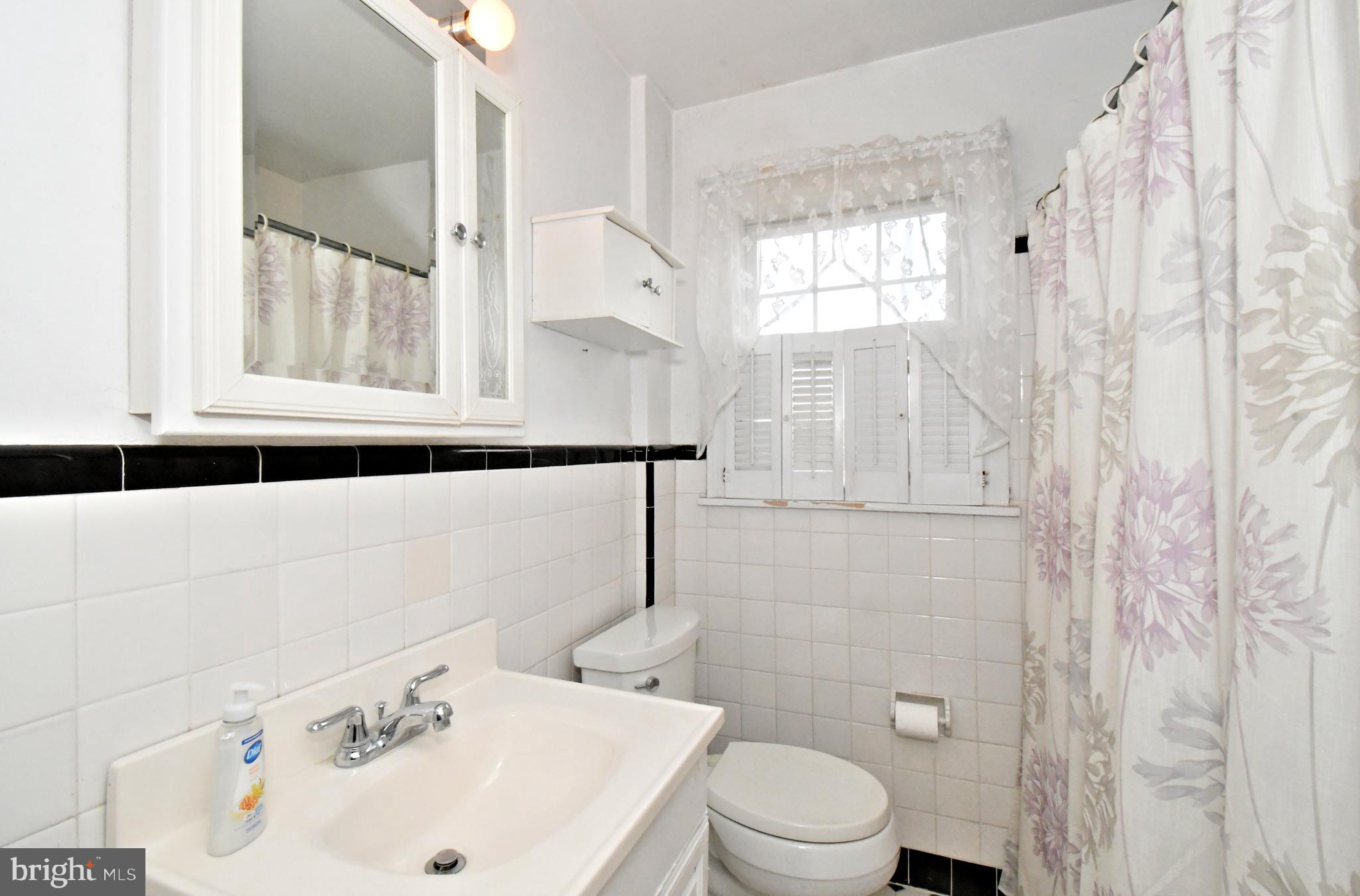 NORRISTOWN - Residential