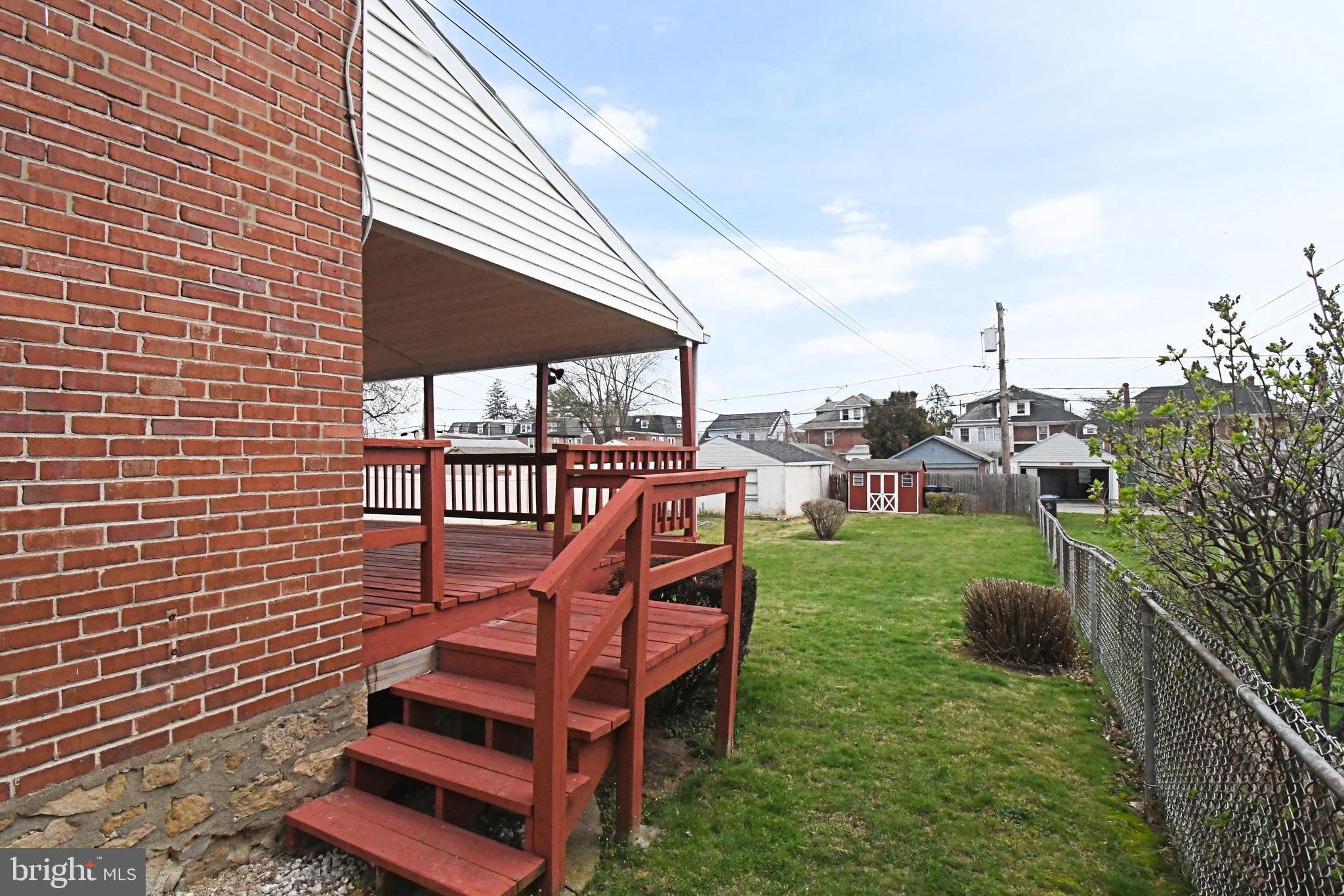 NORRISTOWN - Residential