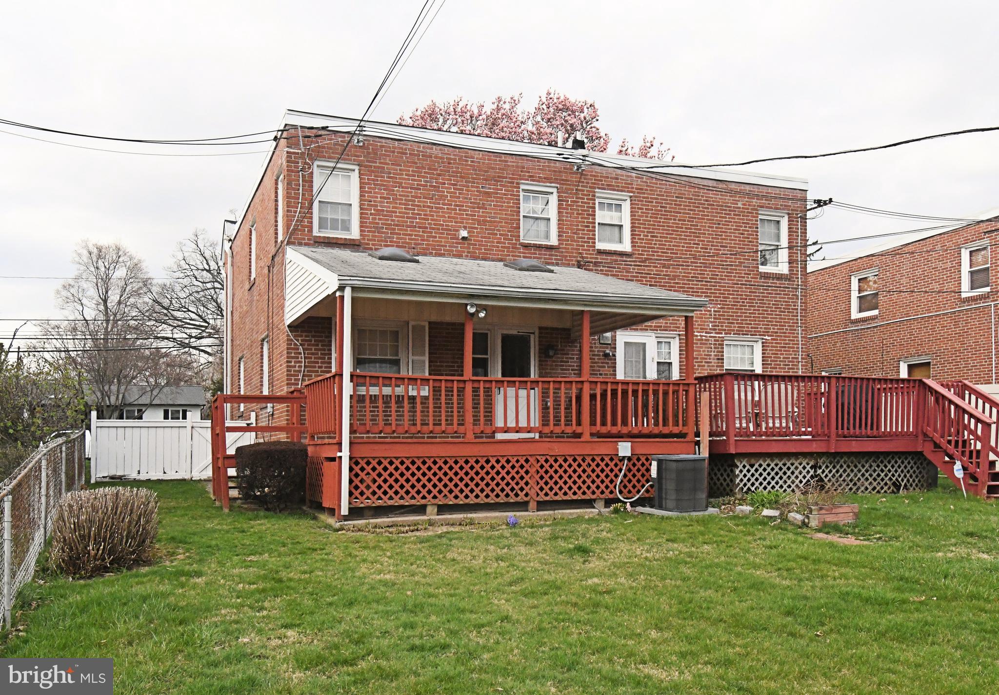 NORRISTOWN - Residential