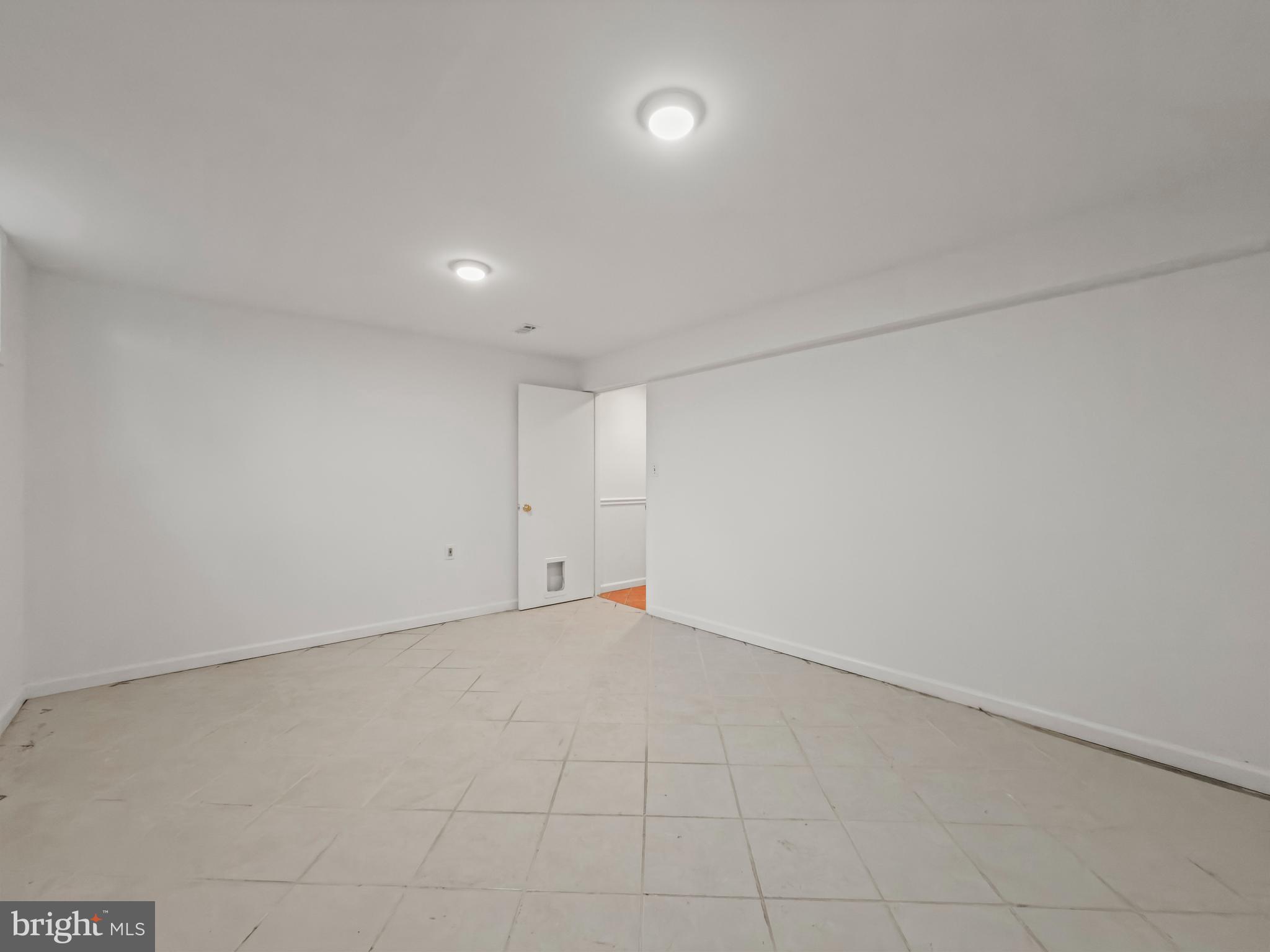 SHADOW OAK - Residential