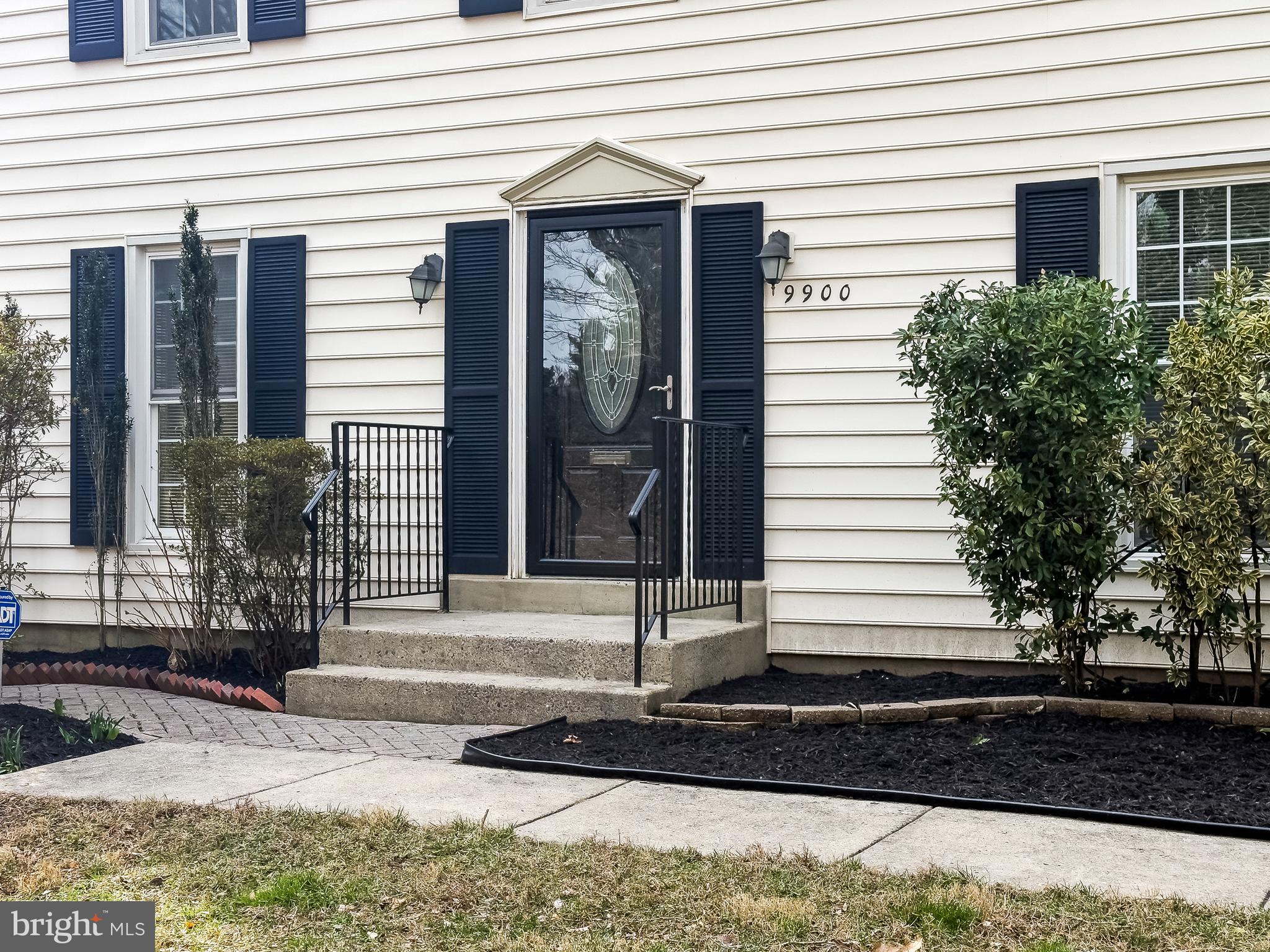 SHADOW OAK - Residential